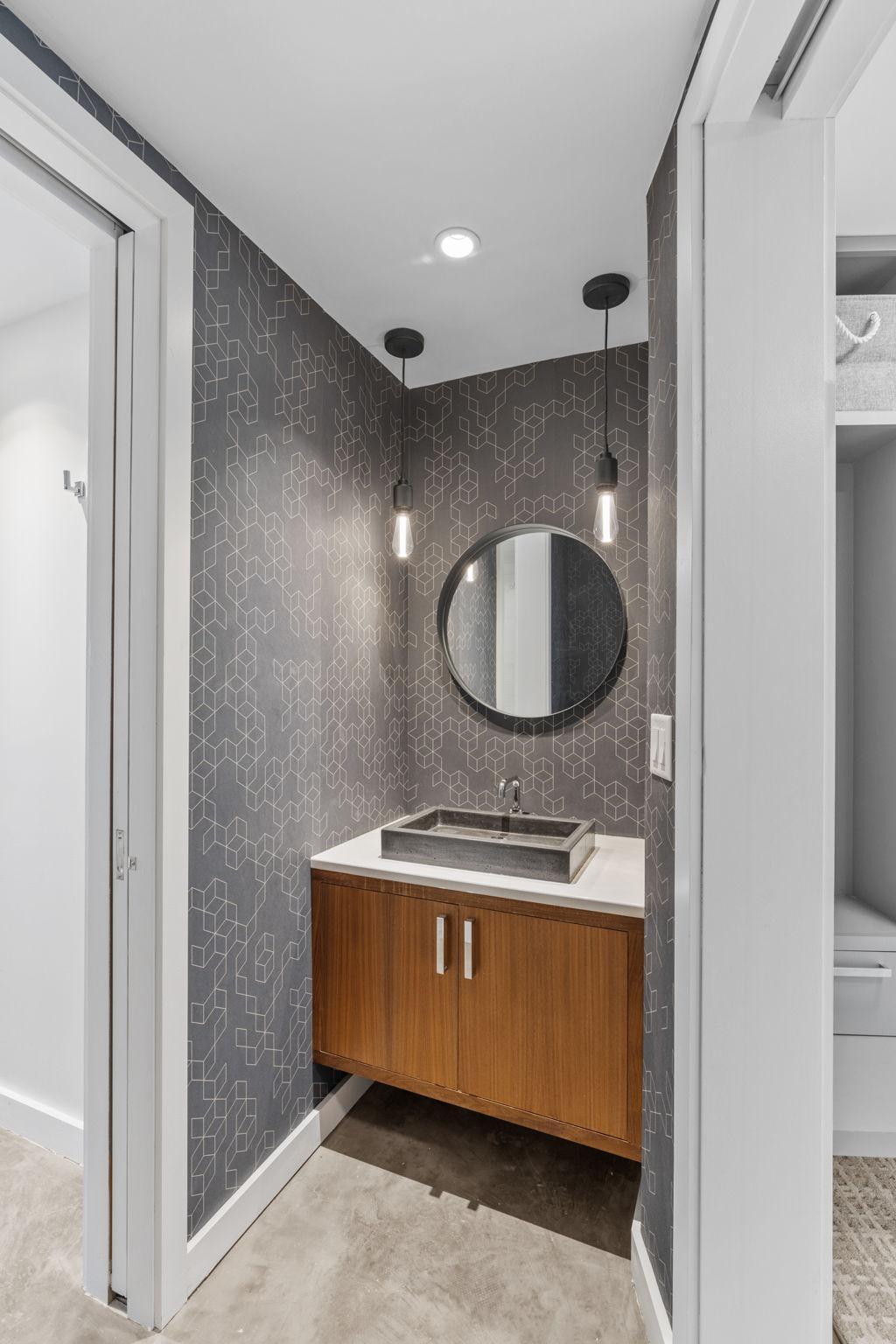 404 Washington Avenue N Unit: 506