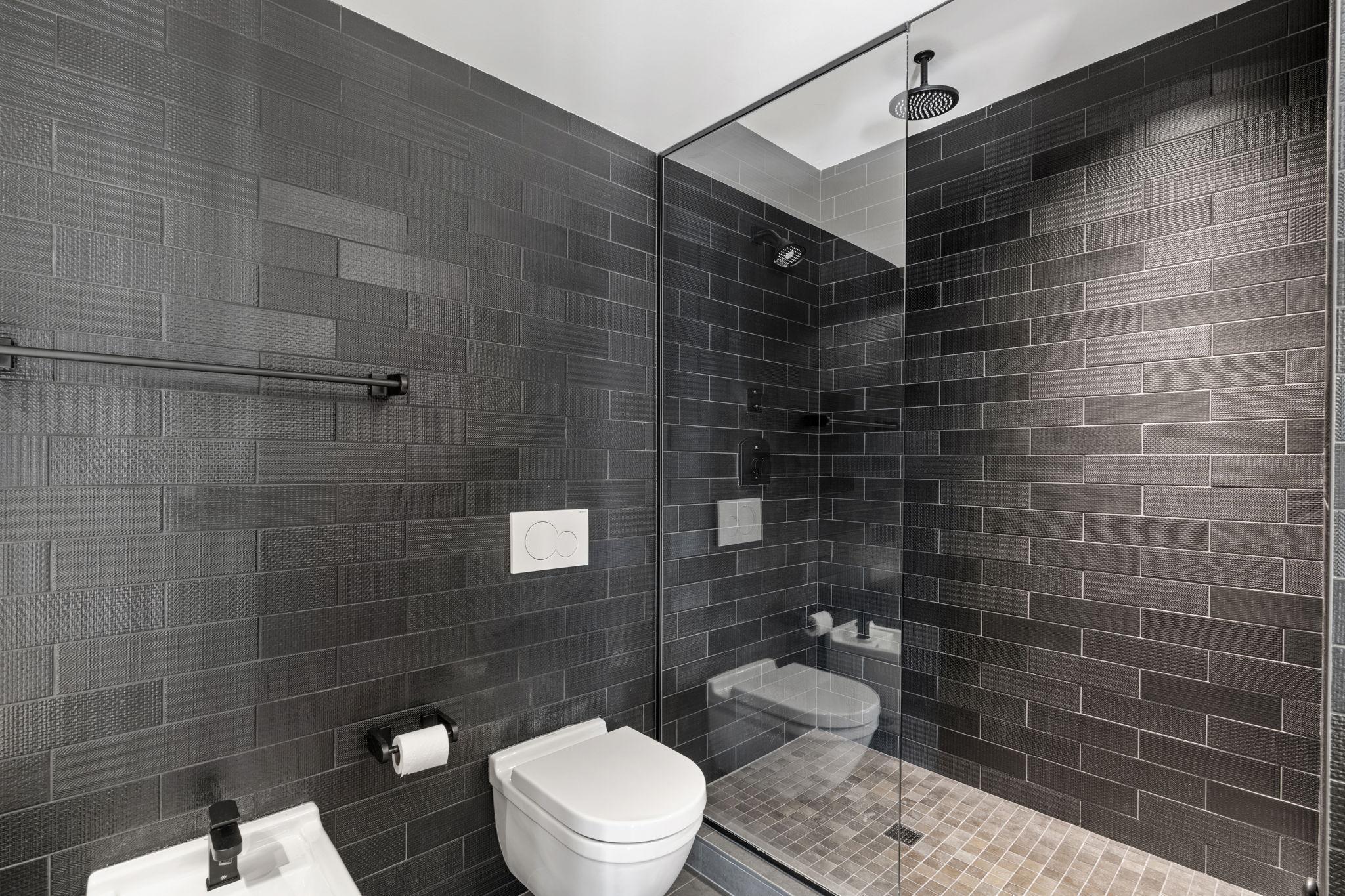 404 Washington Avenue N Unit: 506