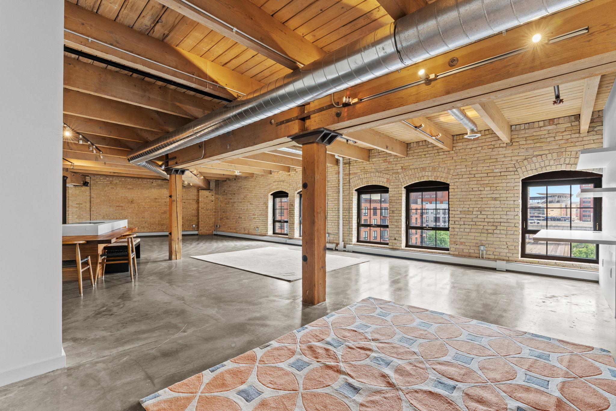 404 Washington Avenue N Unit: 506
