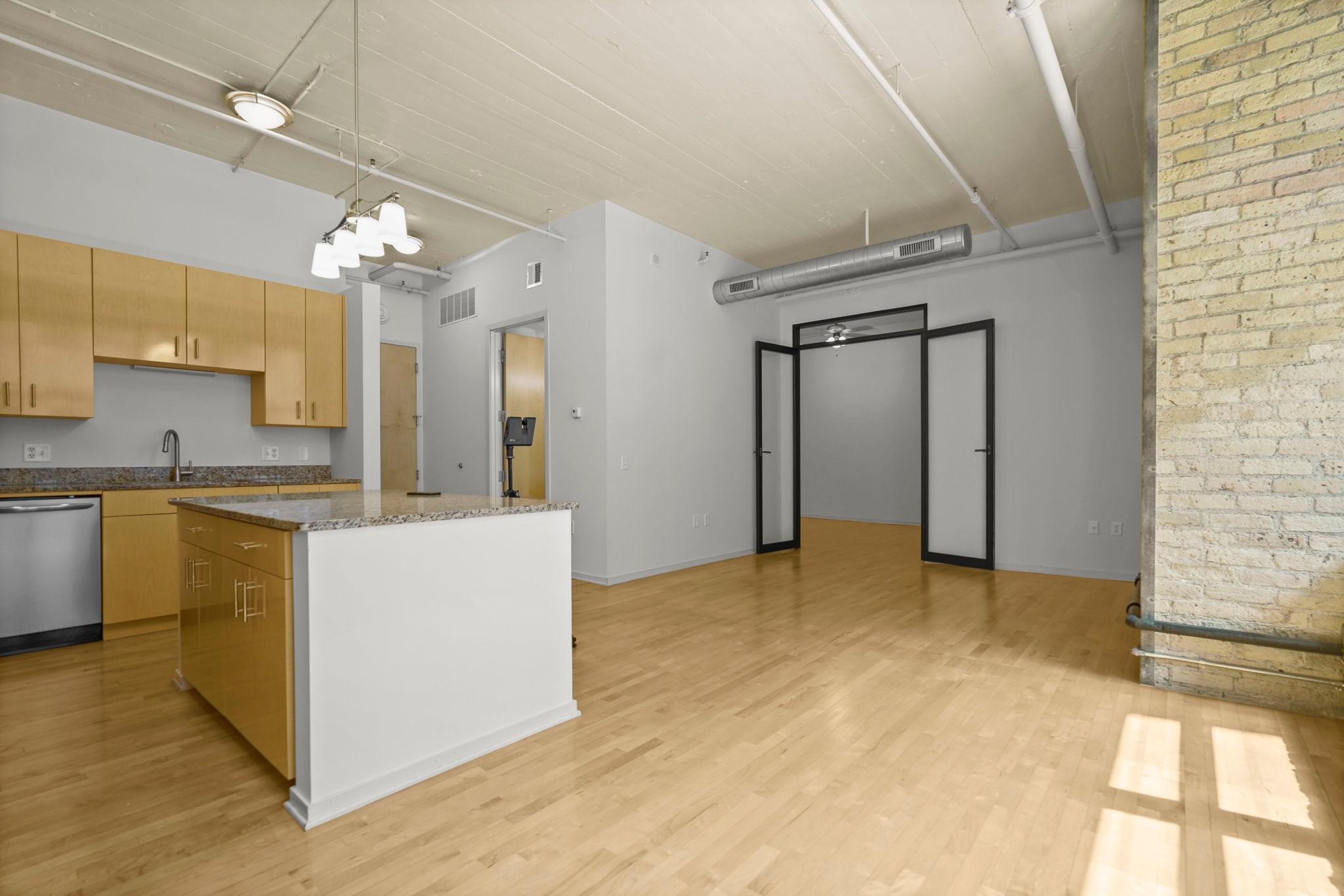 290 Market Street Unit: 312