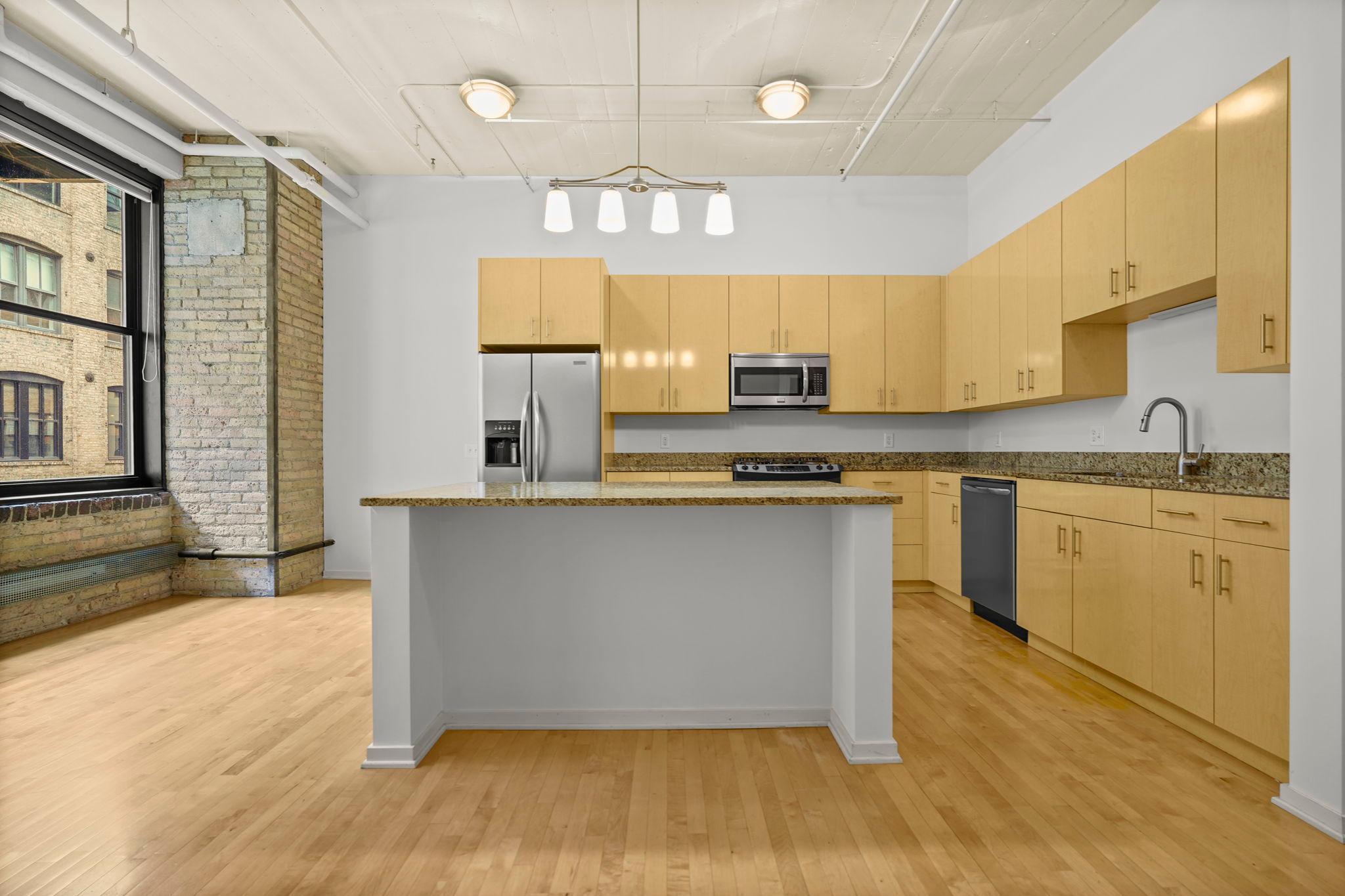 290 Market Street Unit: 312