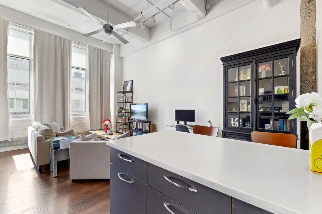 700 Washington Ave N Unit: 617