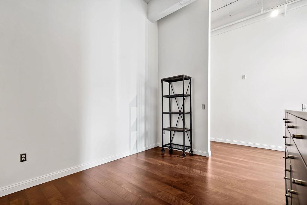 700 Washington Ave N Unit: 617