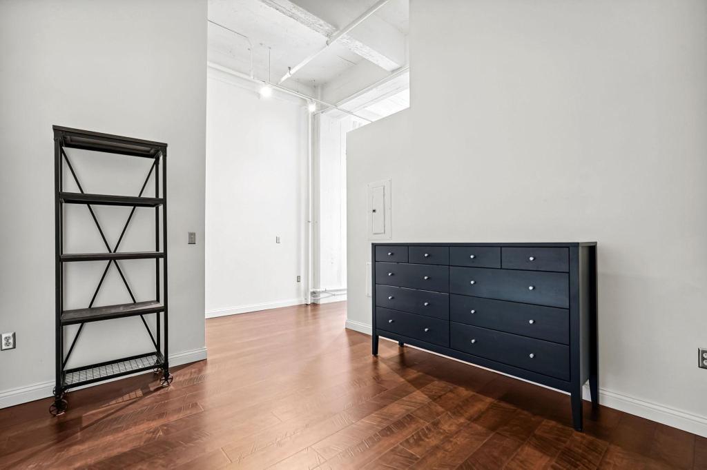 700 Washington Ave N Unit: 617