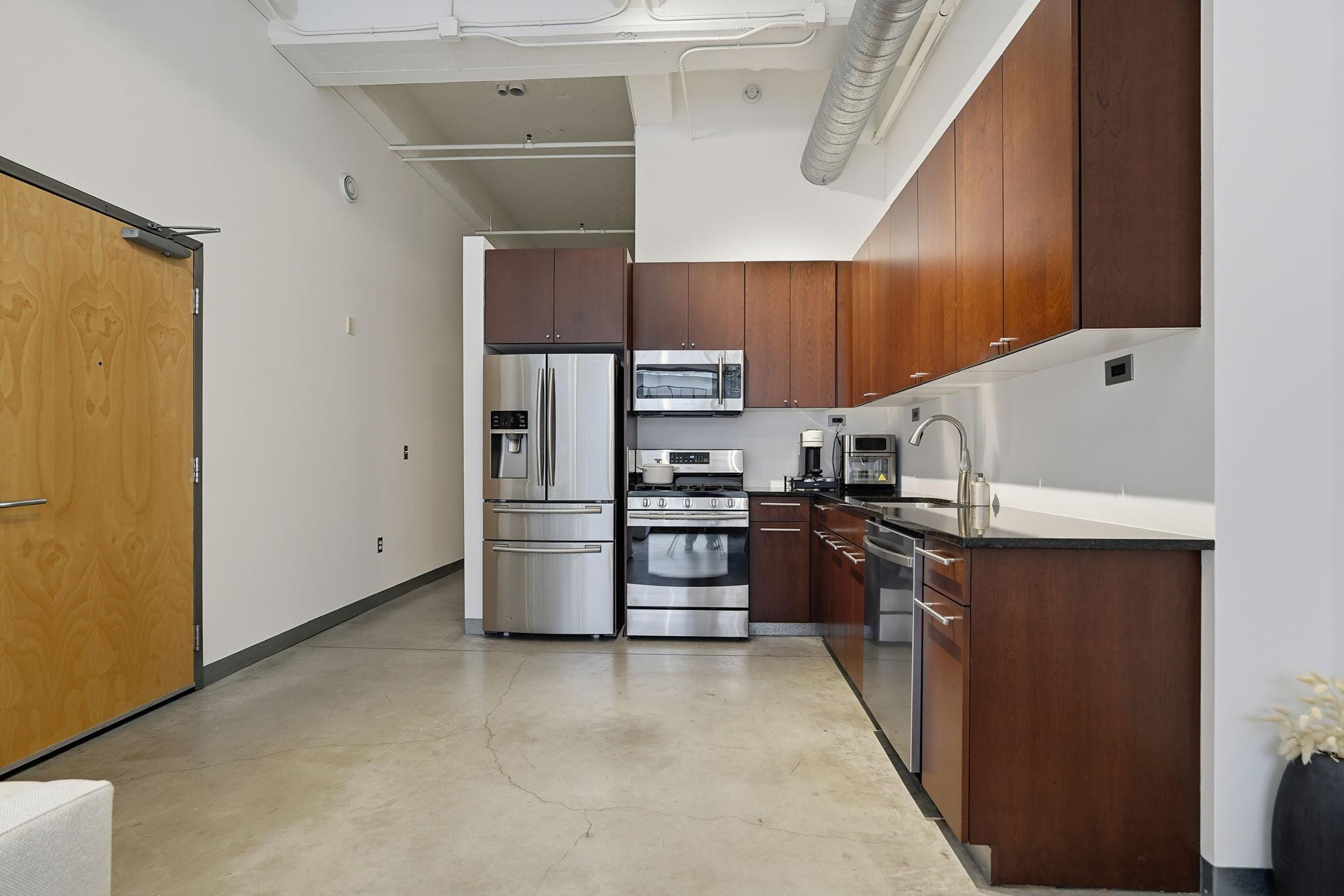 700 Washington Avenue N Unit: 319