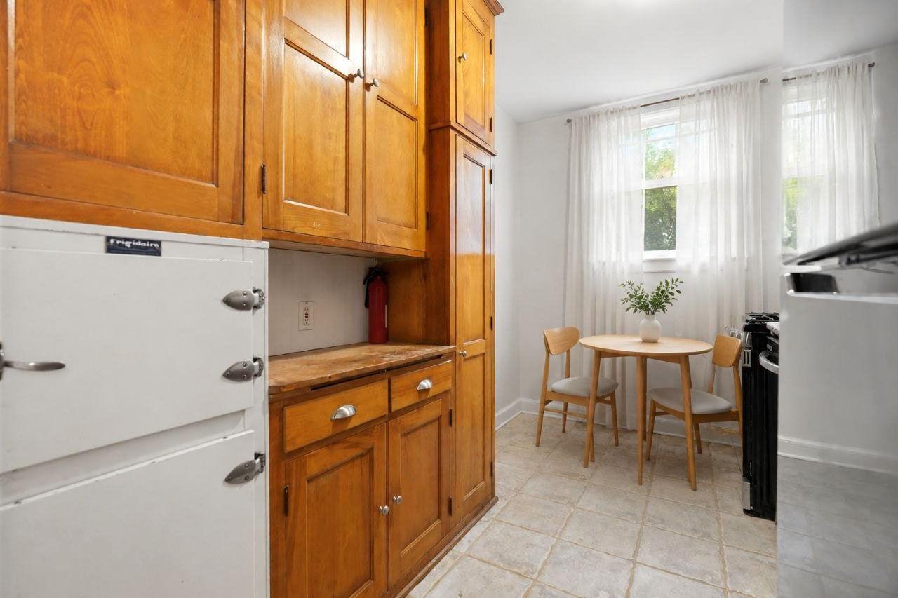 3406 Harriet Avenue Unit: 5