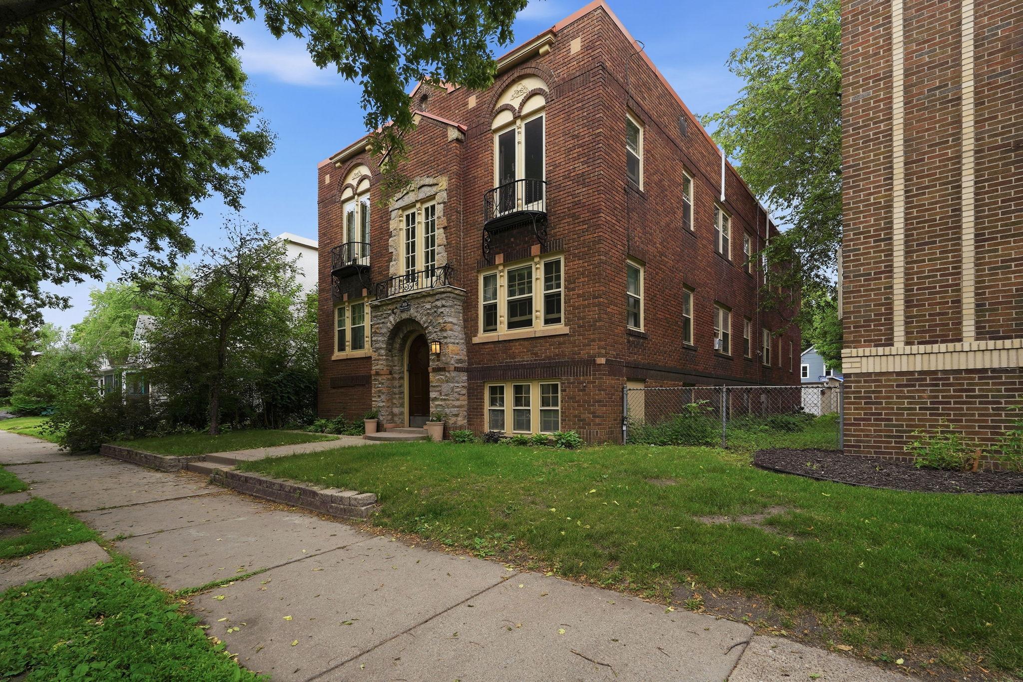 3406 Harriet Avenue Unit: 5