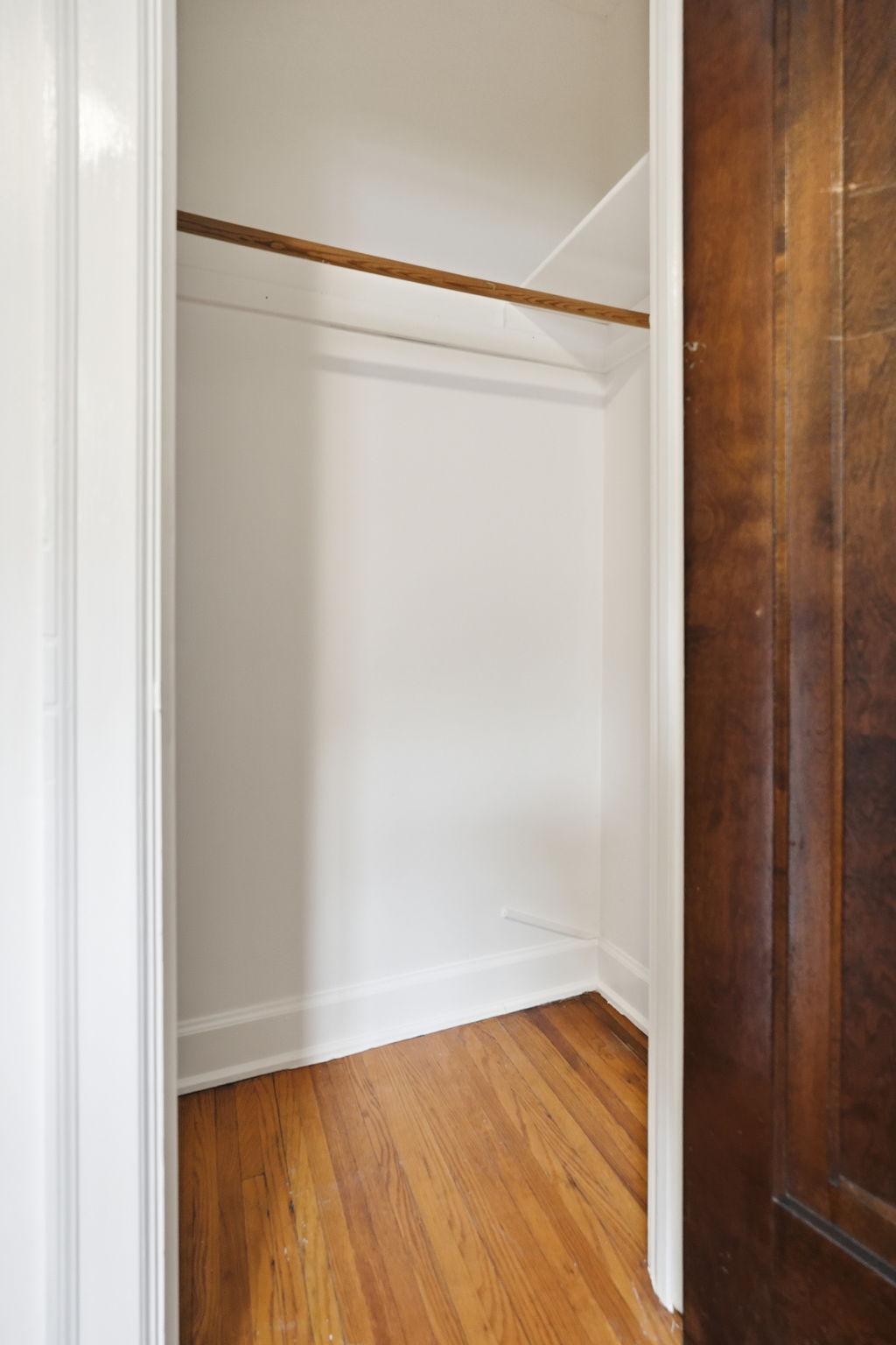 3406 Harriet Avenue Unit: 5