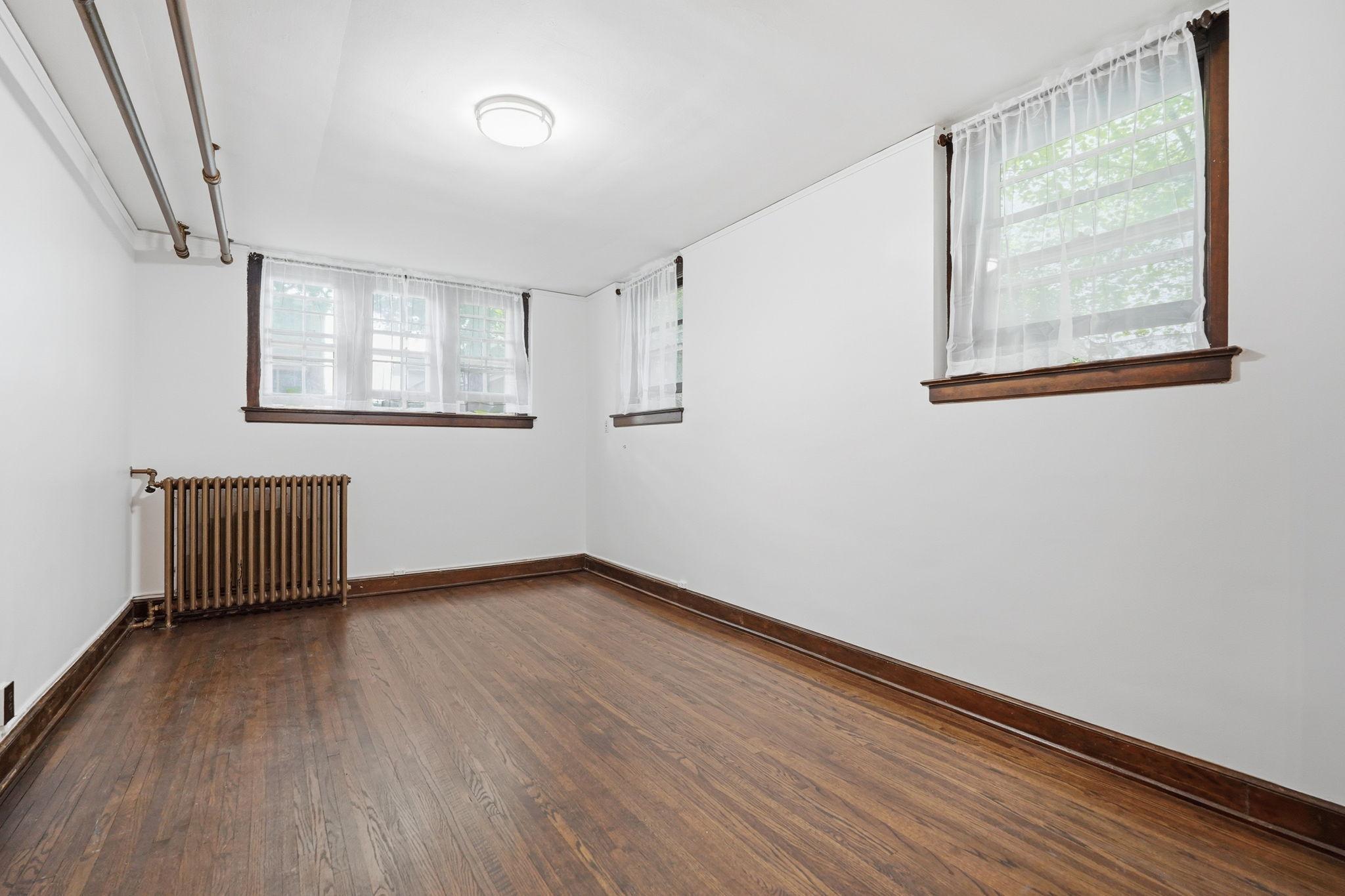 3406 Harriet Avenue Unit: 5