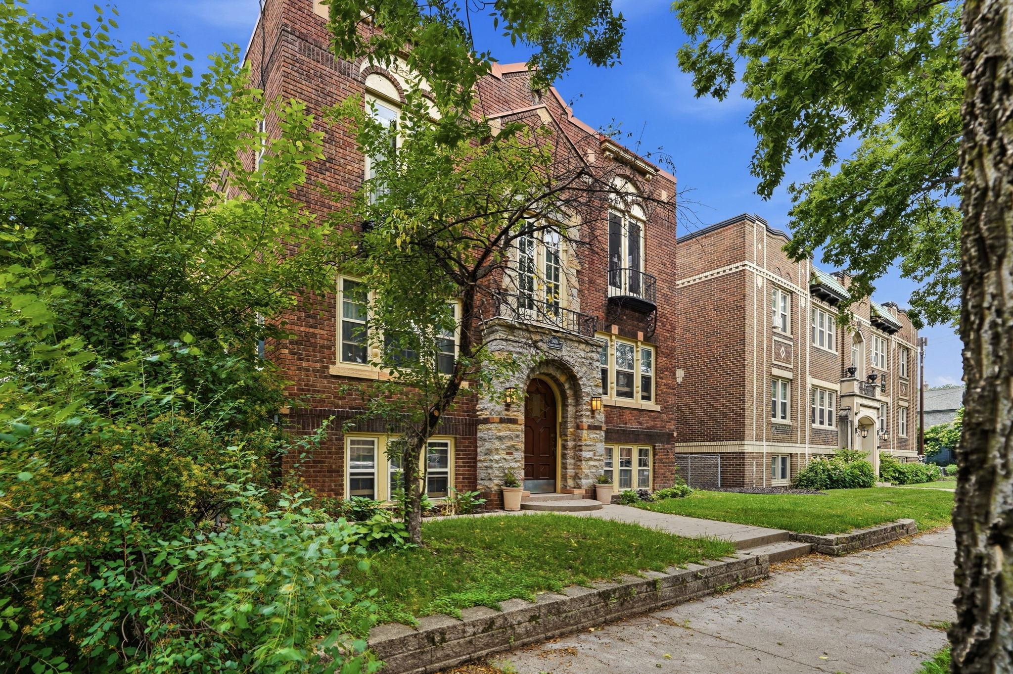 3406 Harriet Avenue Unit: 5