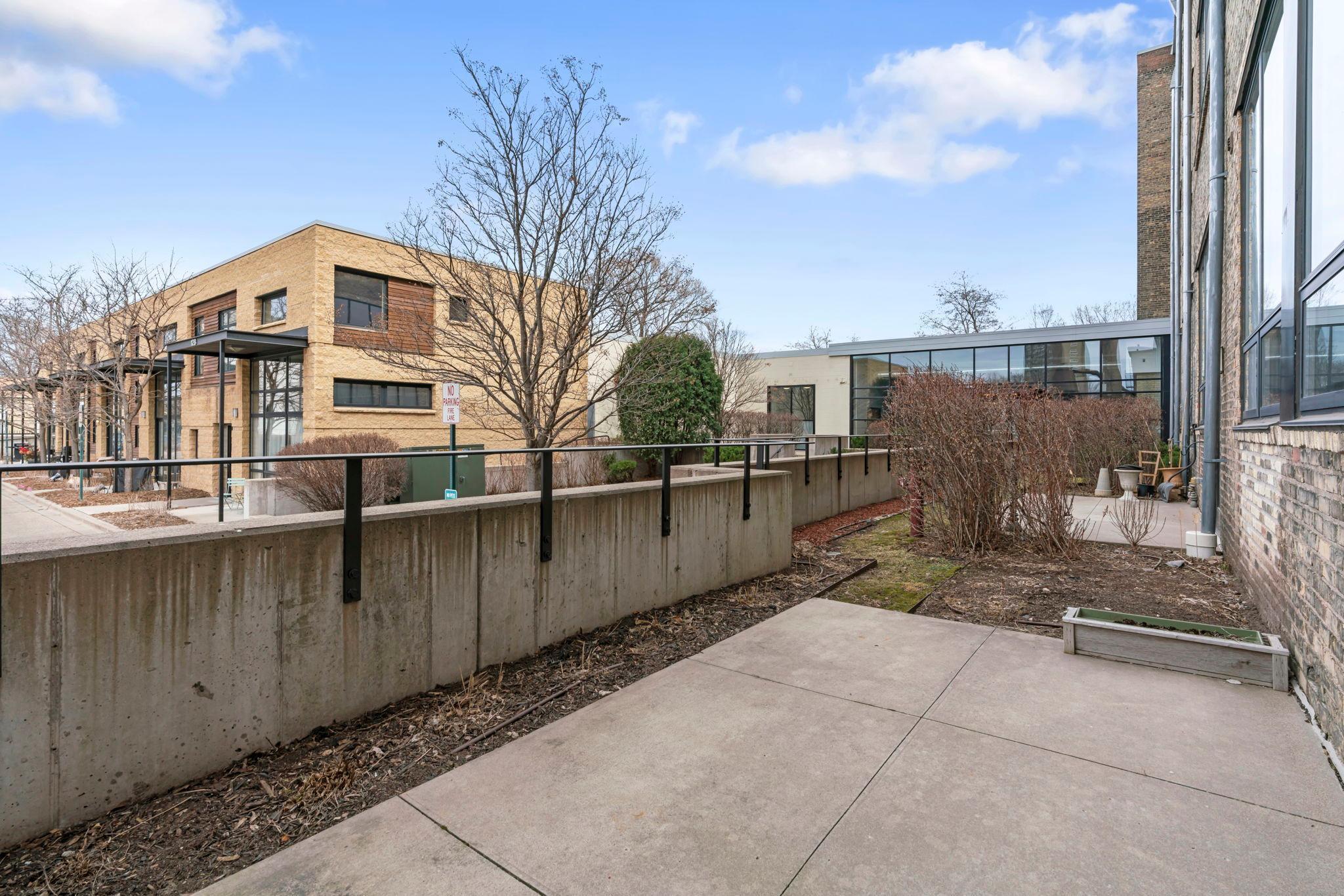 1701 Madison Street NE Unit: 103