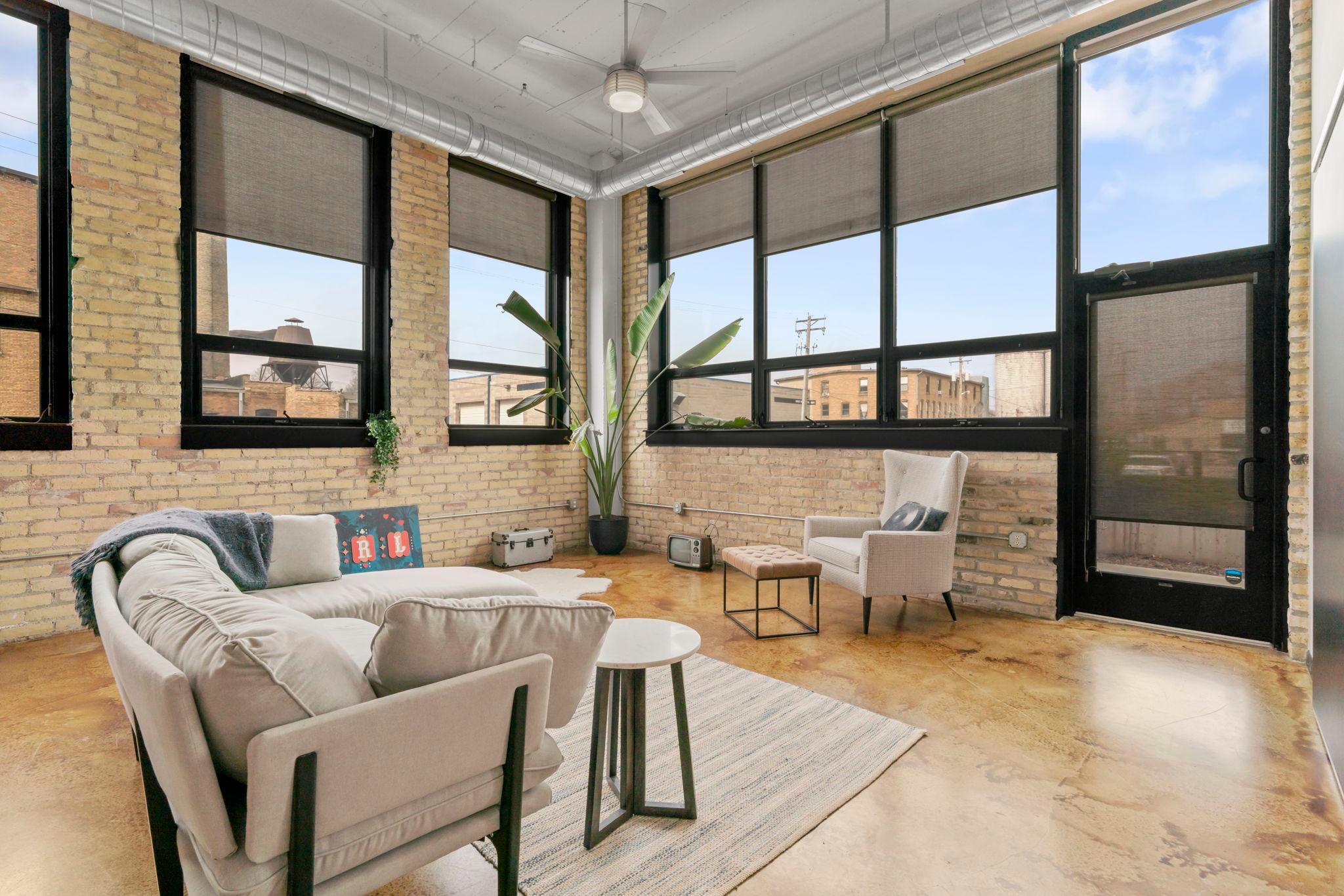 1701 Madison Street NE Unit: 103