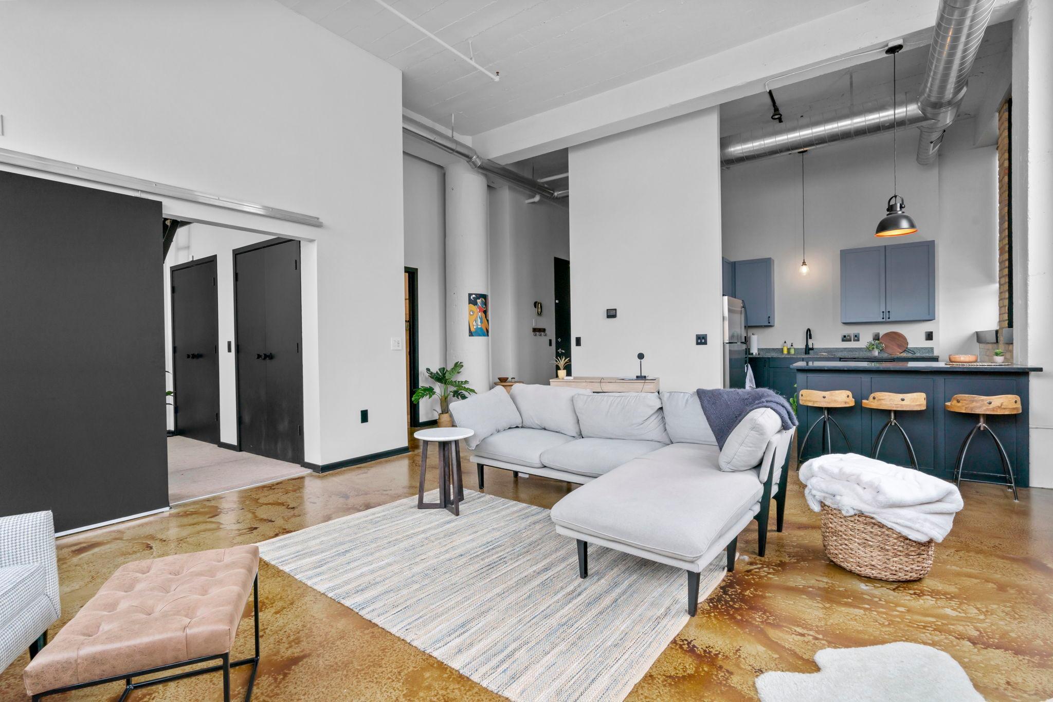 1701 Madison Street NE Unit: 103