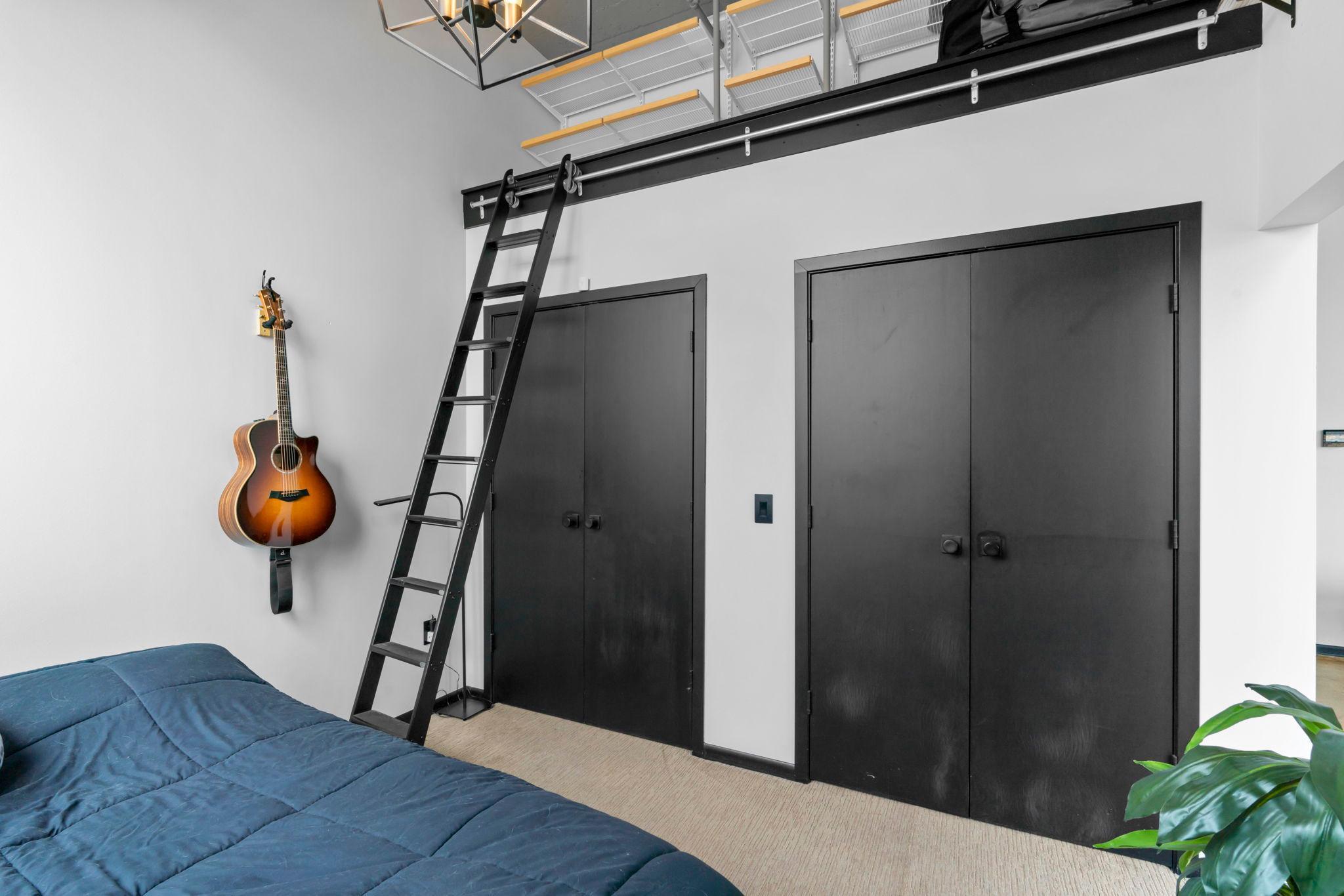 1701 Madison Street NE Unit: 103