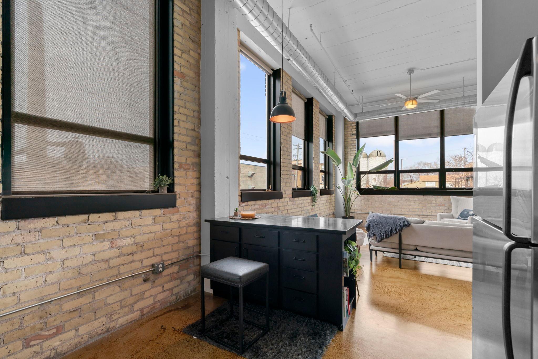 1701 Madison Street NE Unit: 103