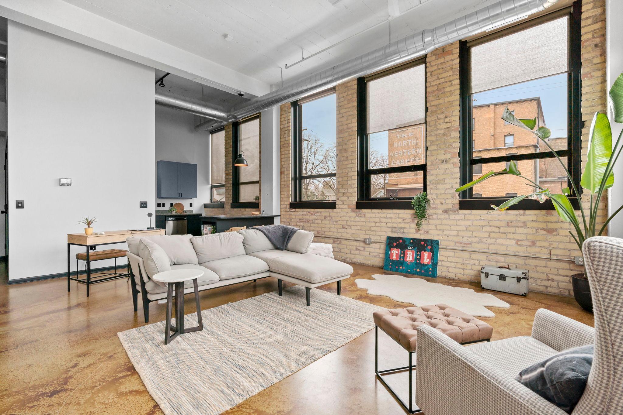 1701 Madison Street NE Unit: 103