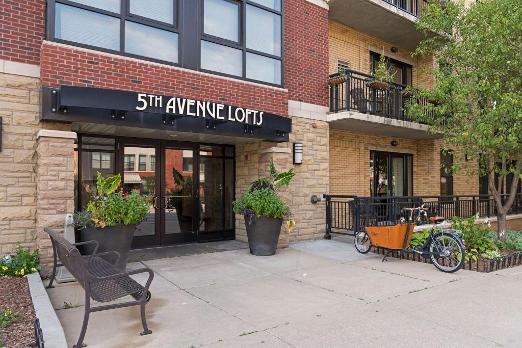 401 N 2nd Street Unit: 407