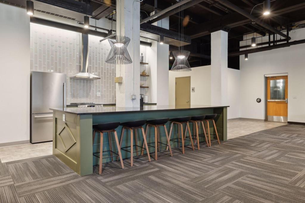401 N 2nd Street Unit: 407