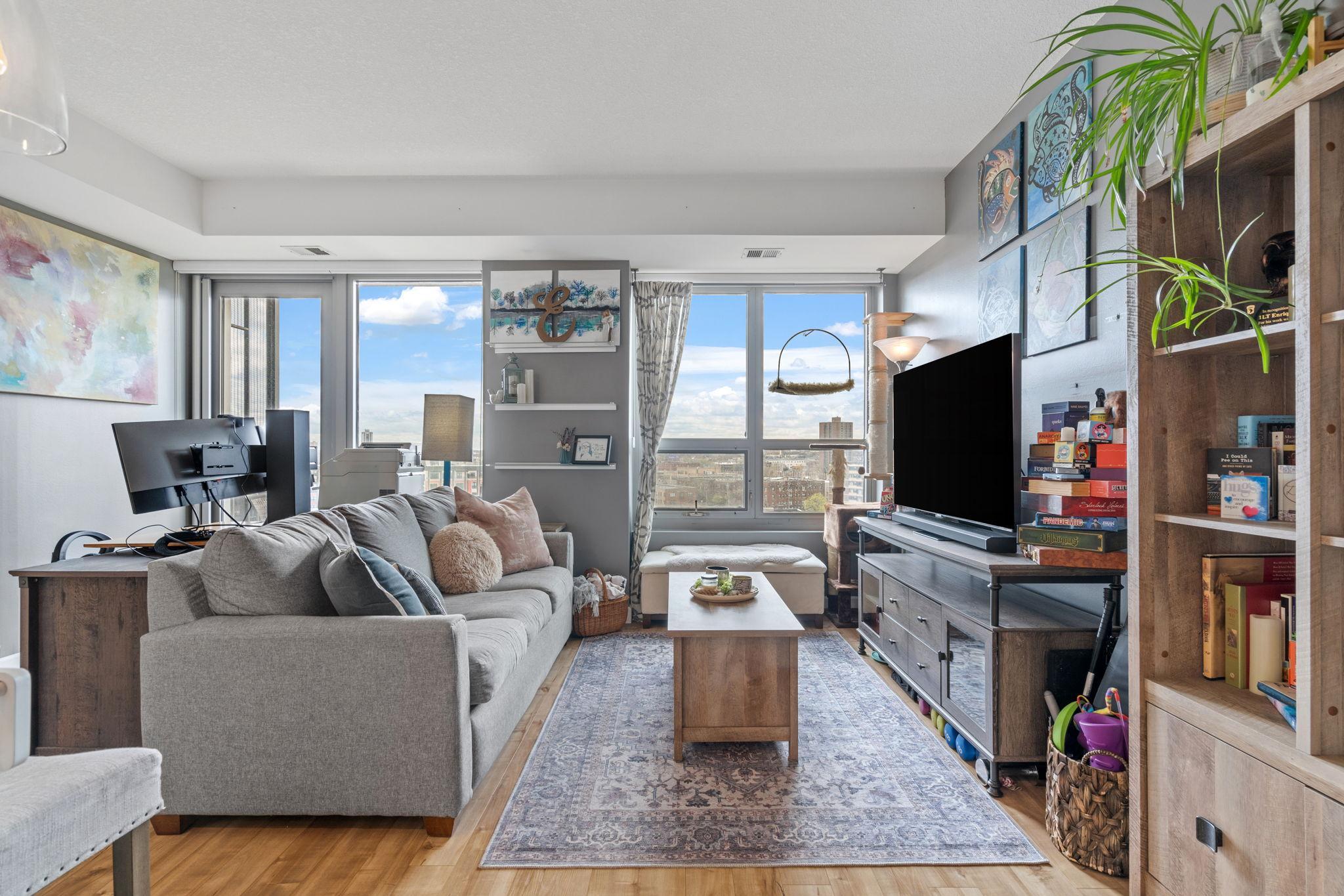 929 Portland Ave Unit: 908