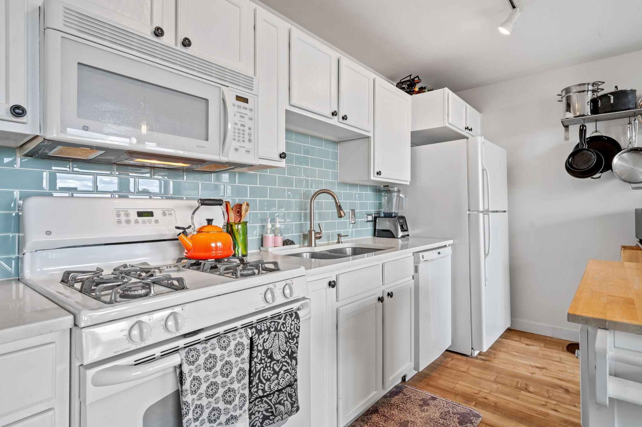 929 Portland Ave Unit: 908