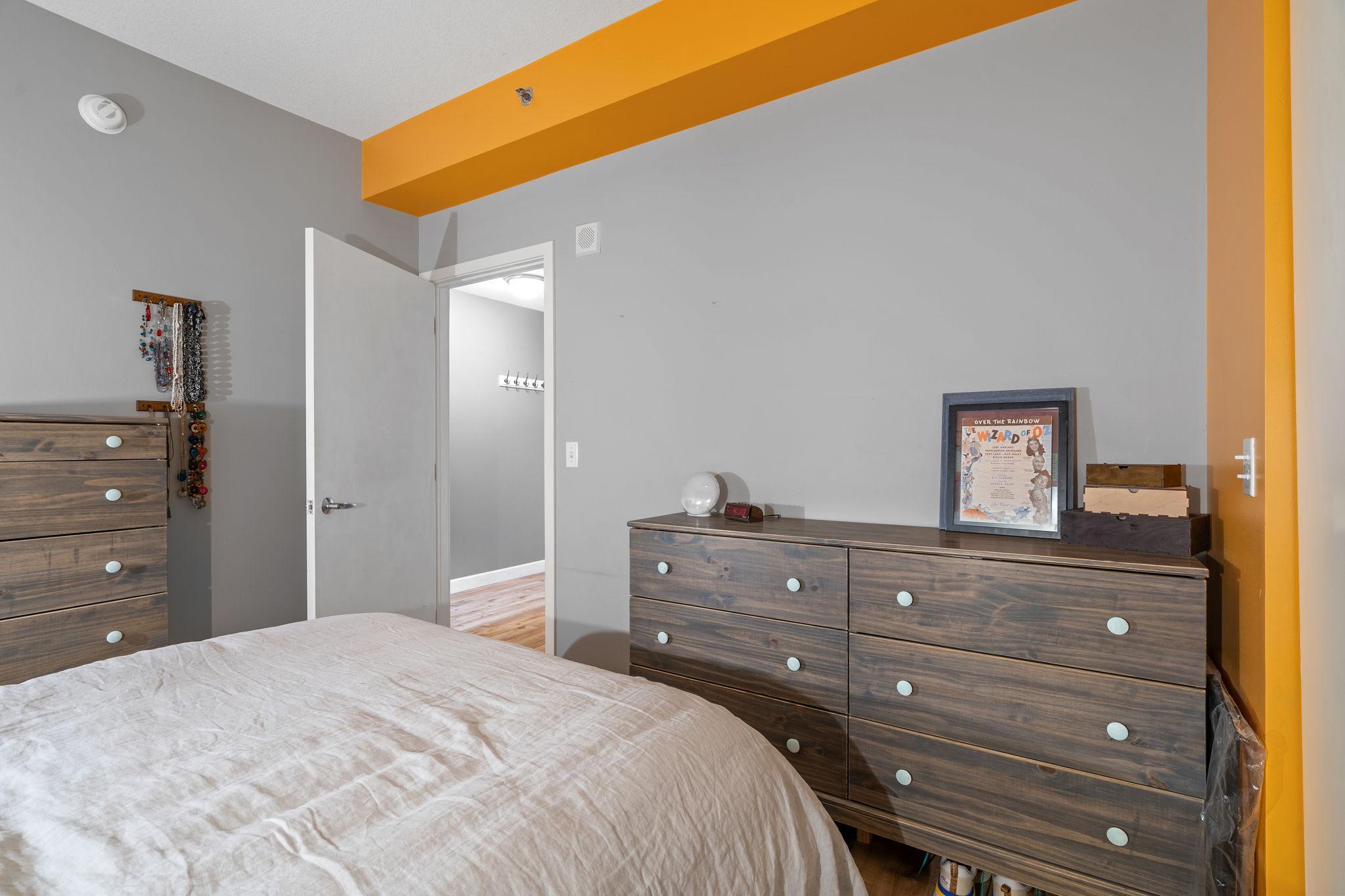 929 Portland Ave Unit: 908