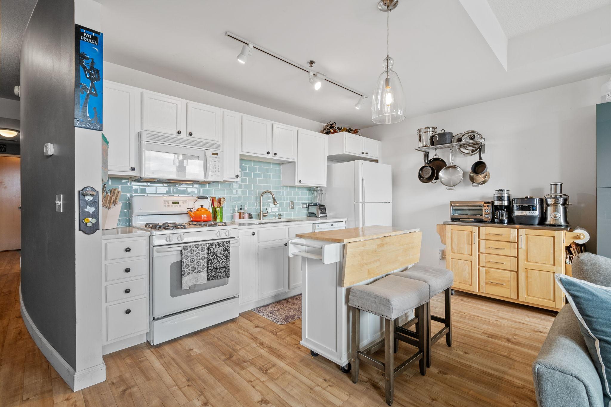 929 Portland Ave Unit: 908