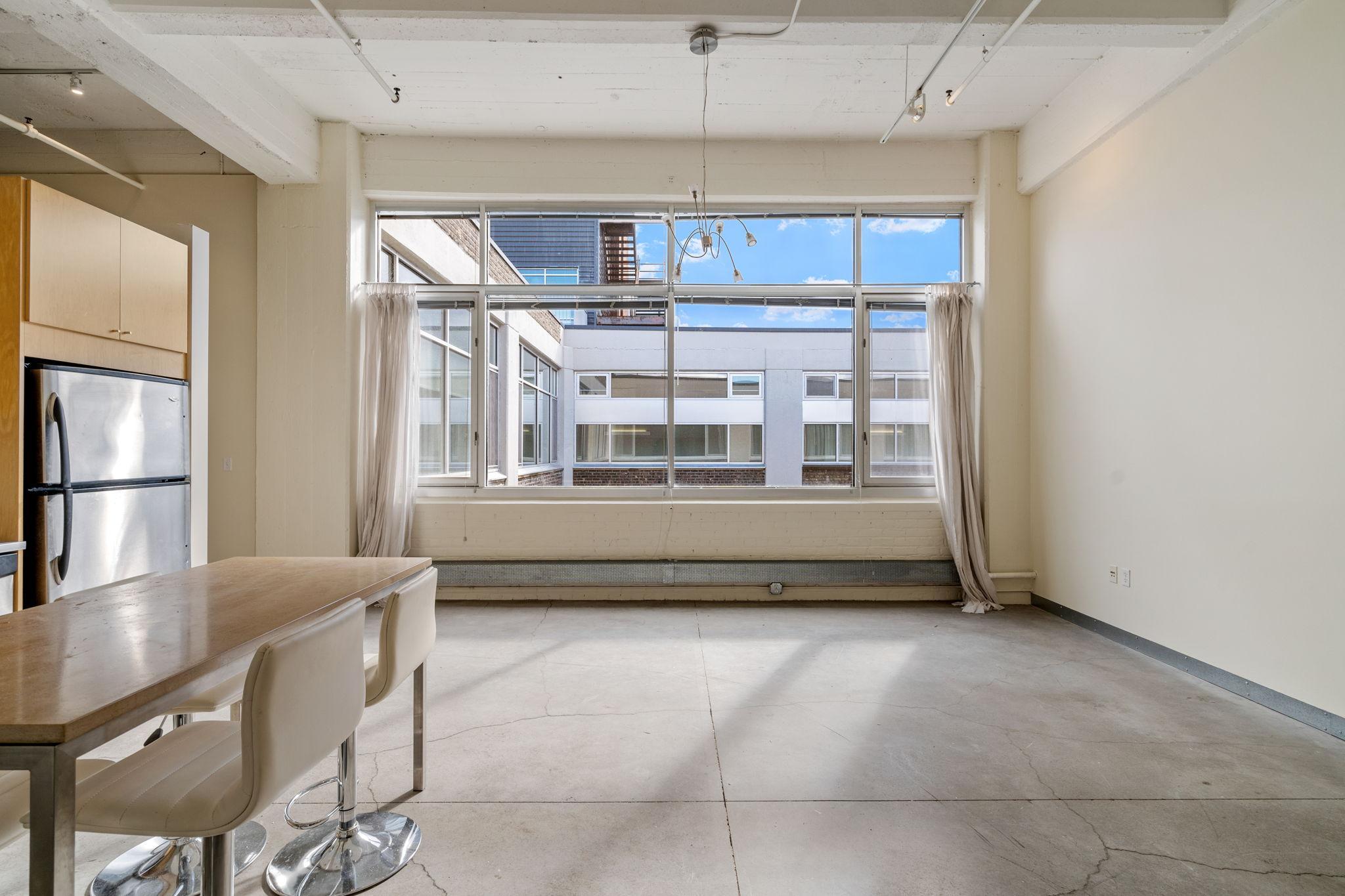 700 Washington Ave N Unit: 613