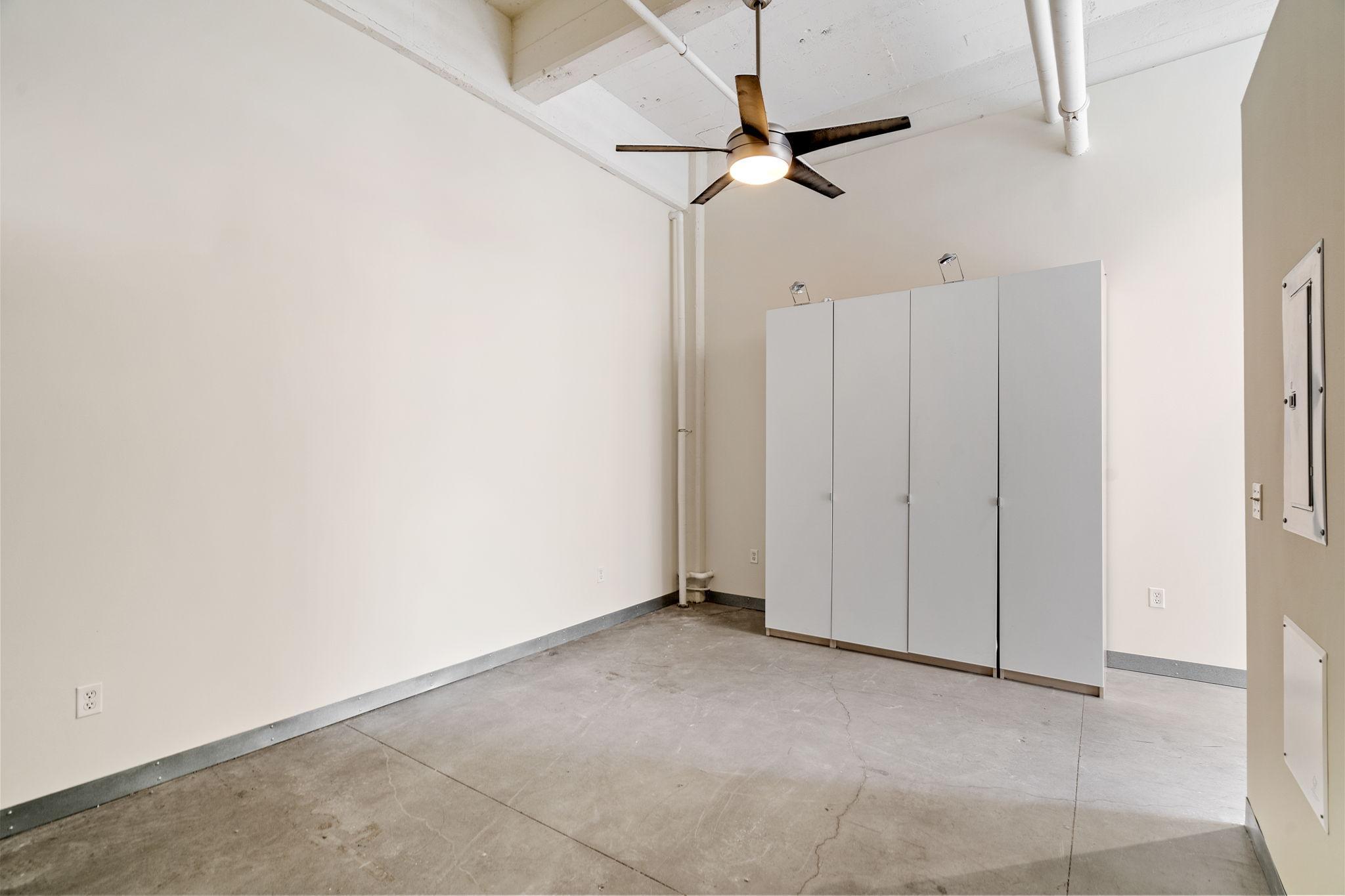 700 Washington Ave N Unit: 613