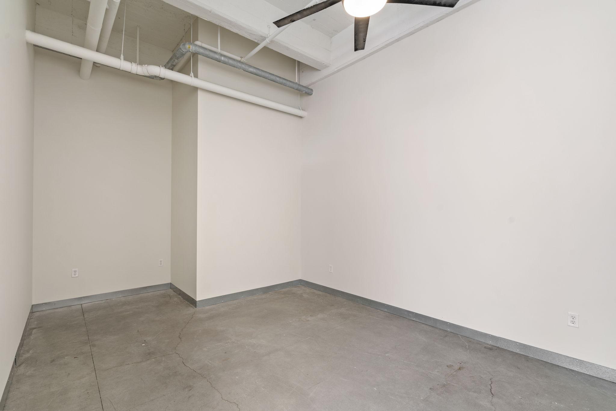 700 Washington Ave N Unit: 613