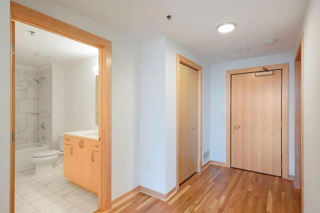 1240 2nd Street S Unit: 325