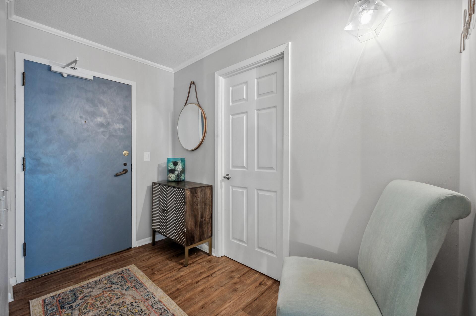 2885 Knox Ave S Unit: 405