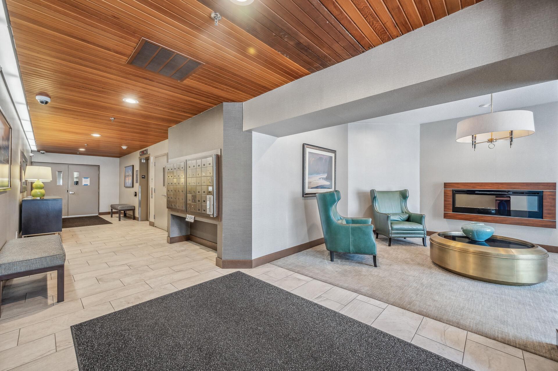 2885 Knox Ave S Unit: 405