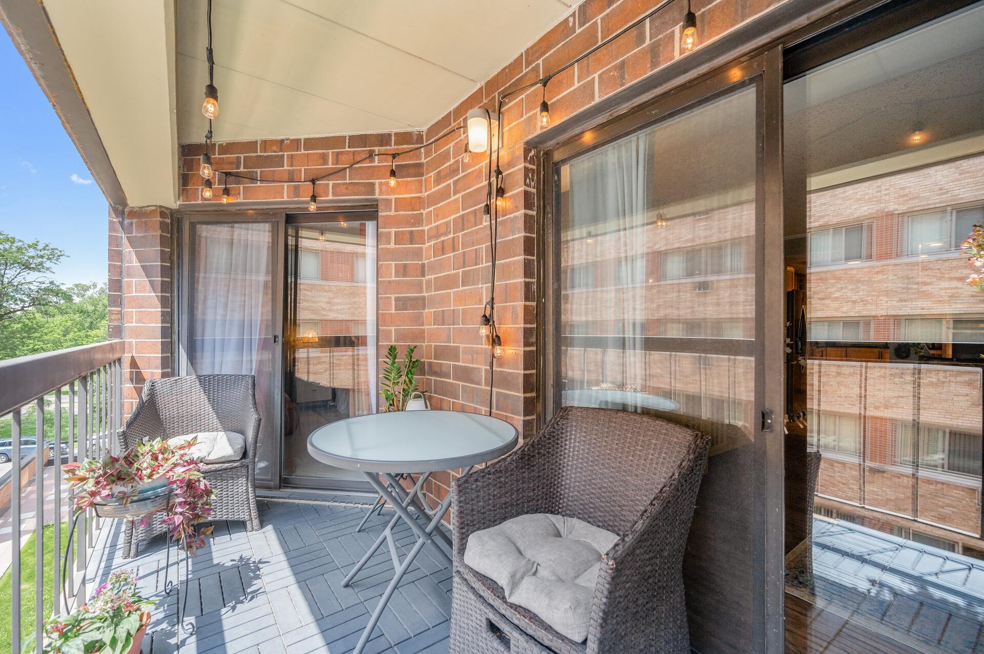 2885 Knox Ave S Unit: 405