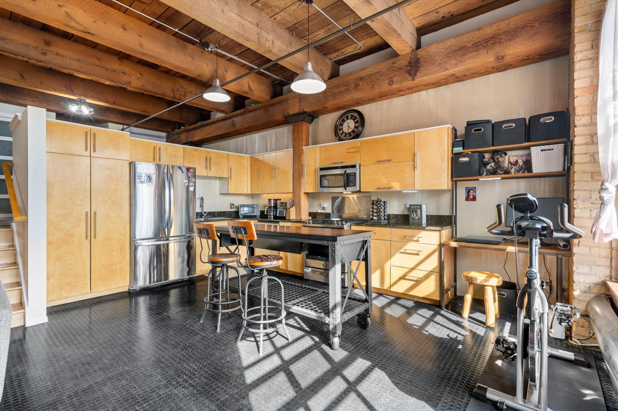 716 N 1st St Unit: 535