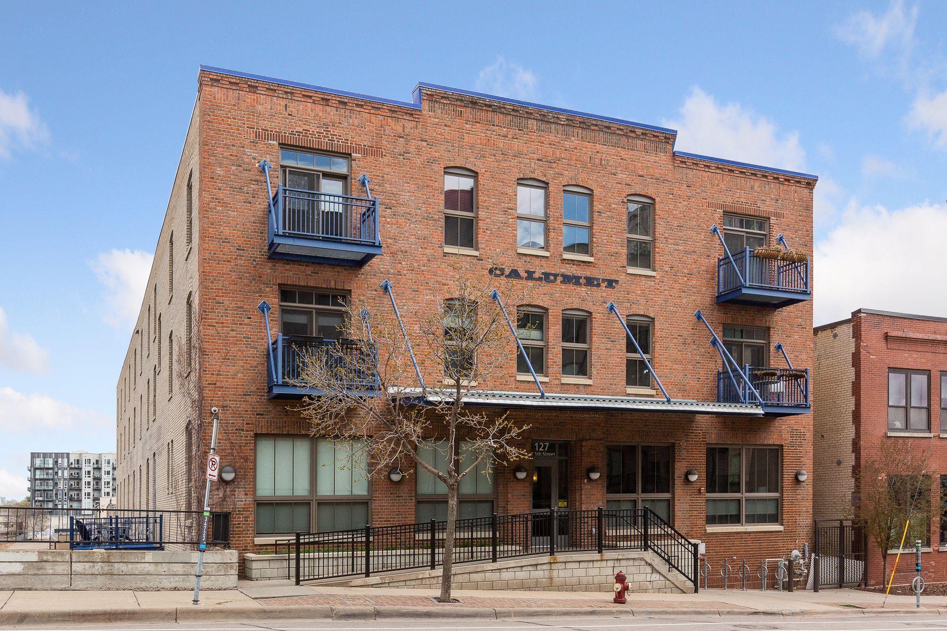 127 5th St NE Unit: G04