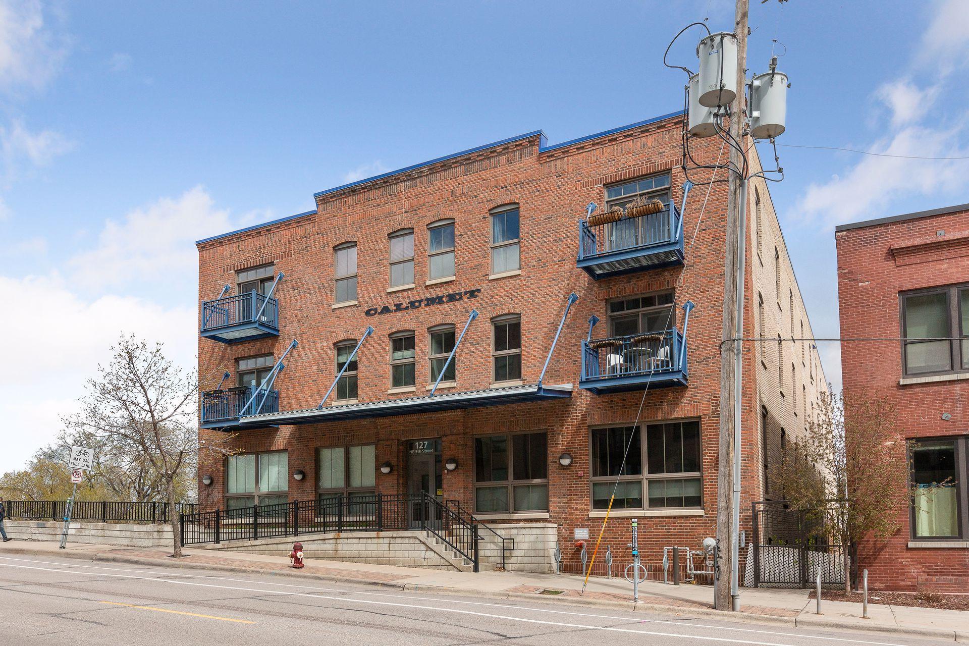 127 5th St NE Unit: G04