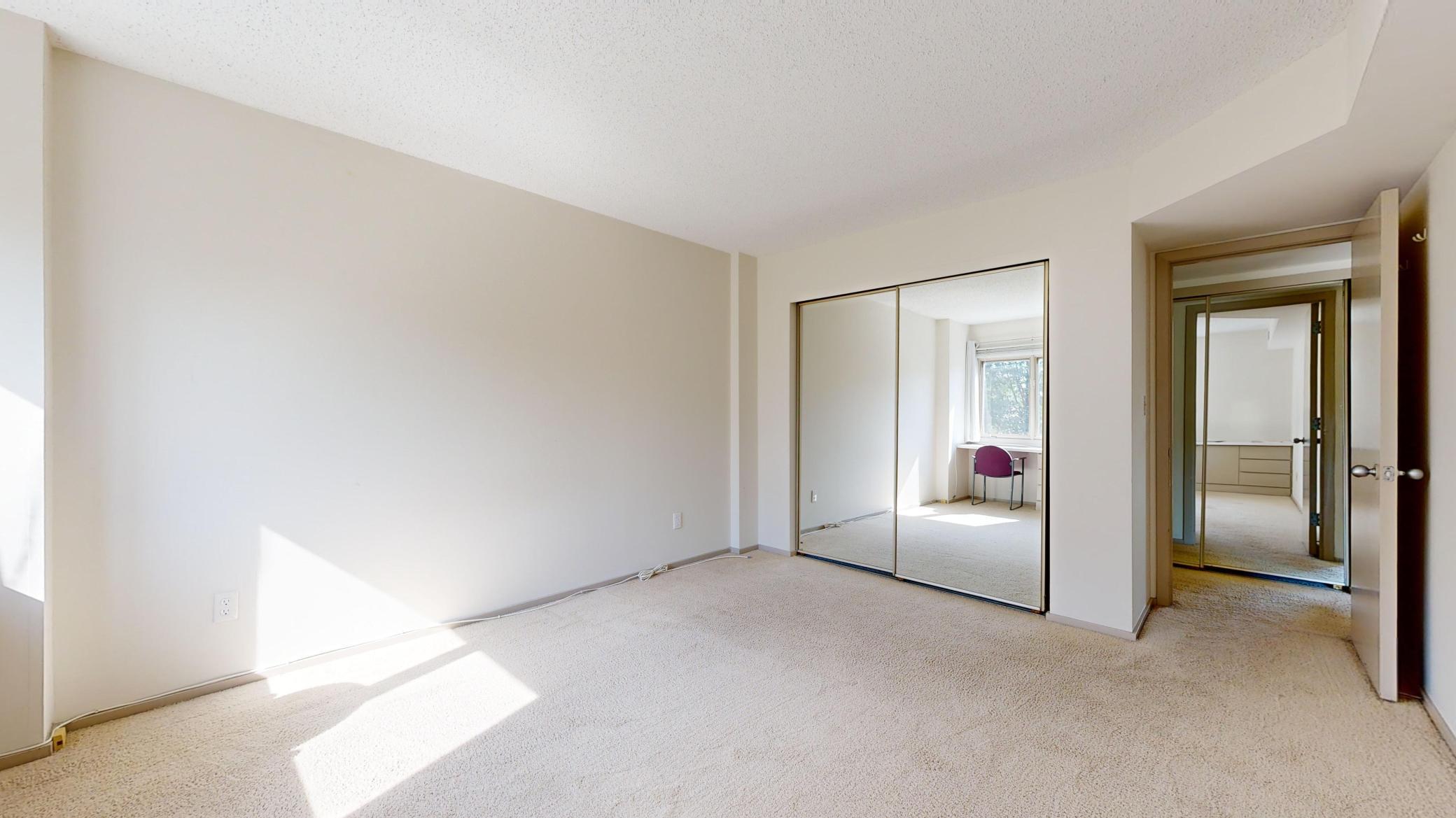 210 W Grant St Unit: 204