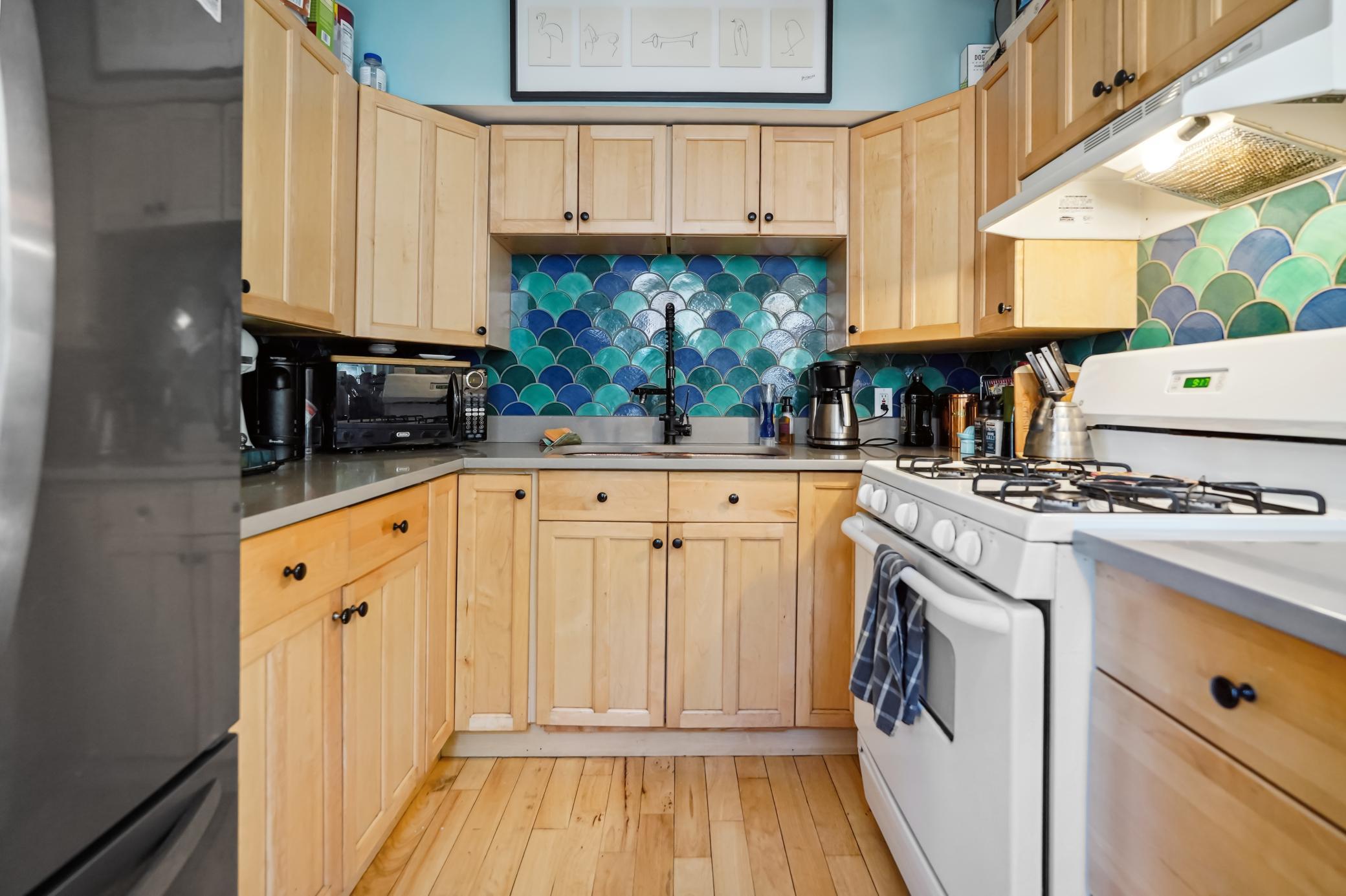 1618 6th Street NE