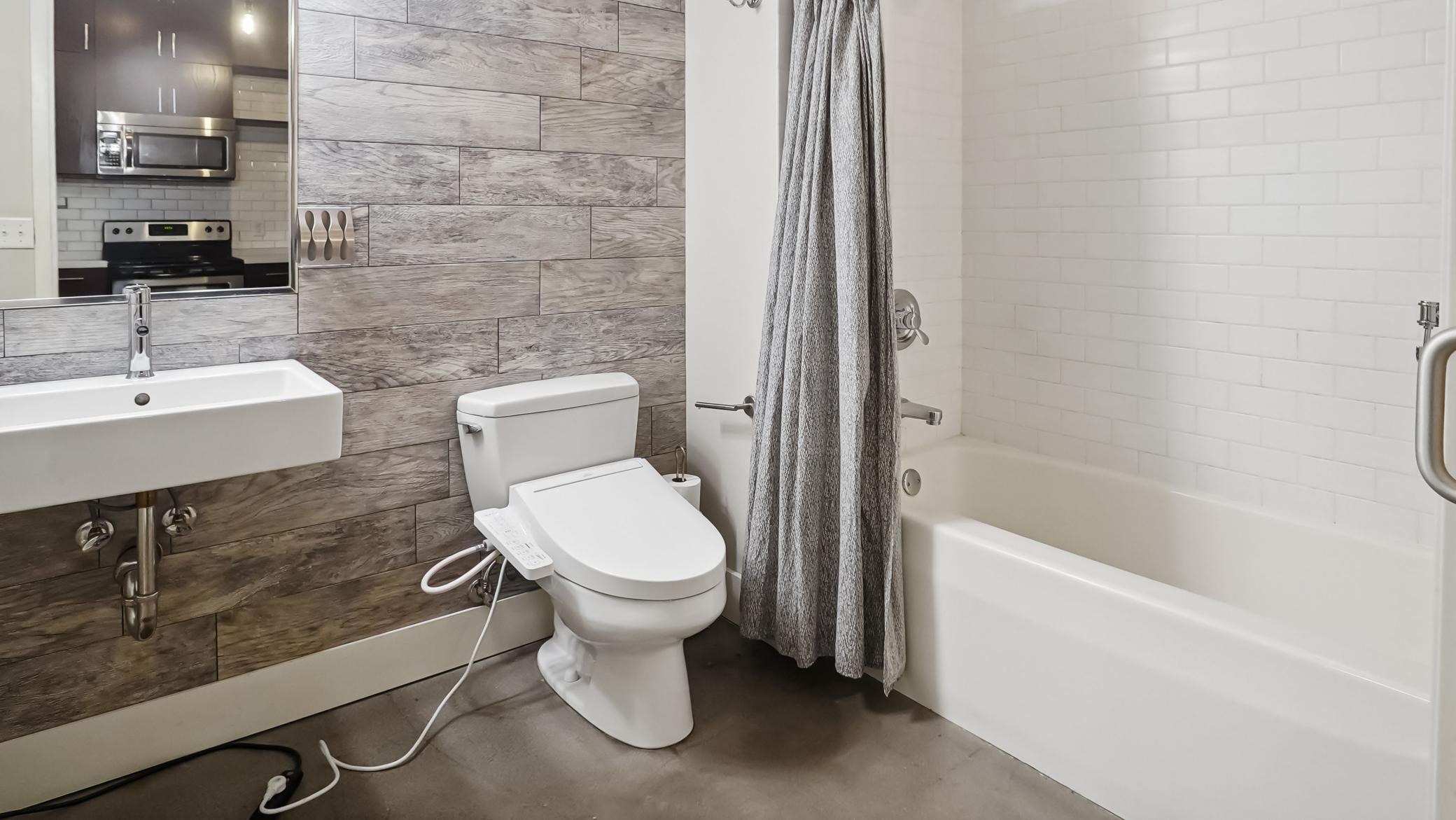 718 Washington Avenue N Unit: 514