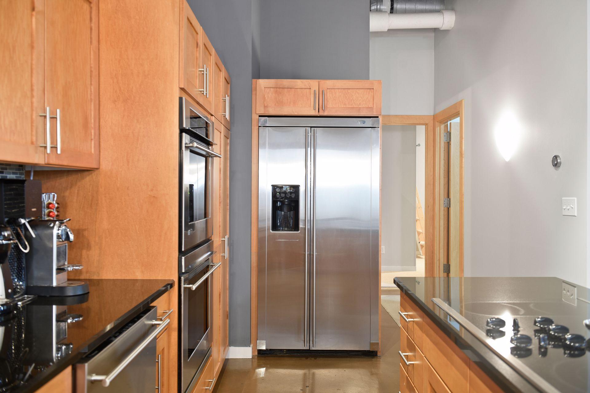 601 Marquette Avenue Unit: 604