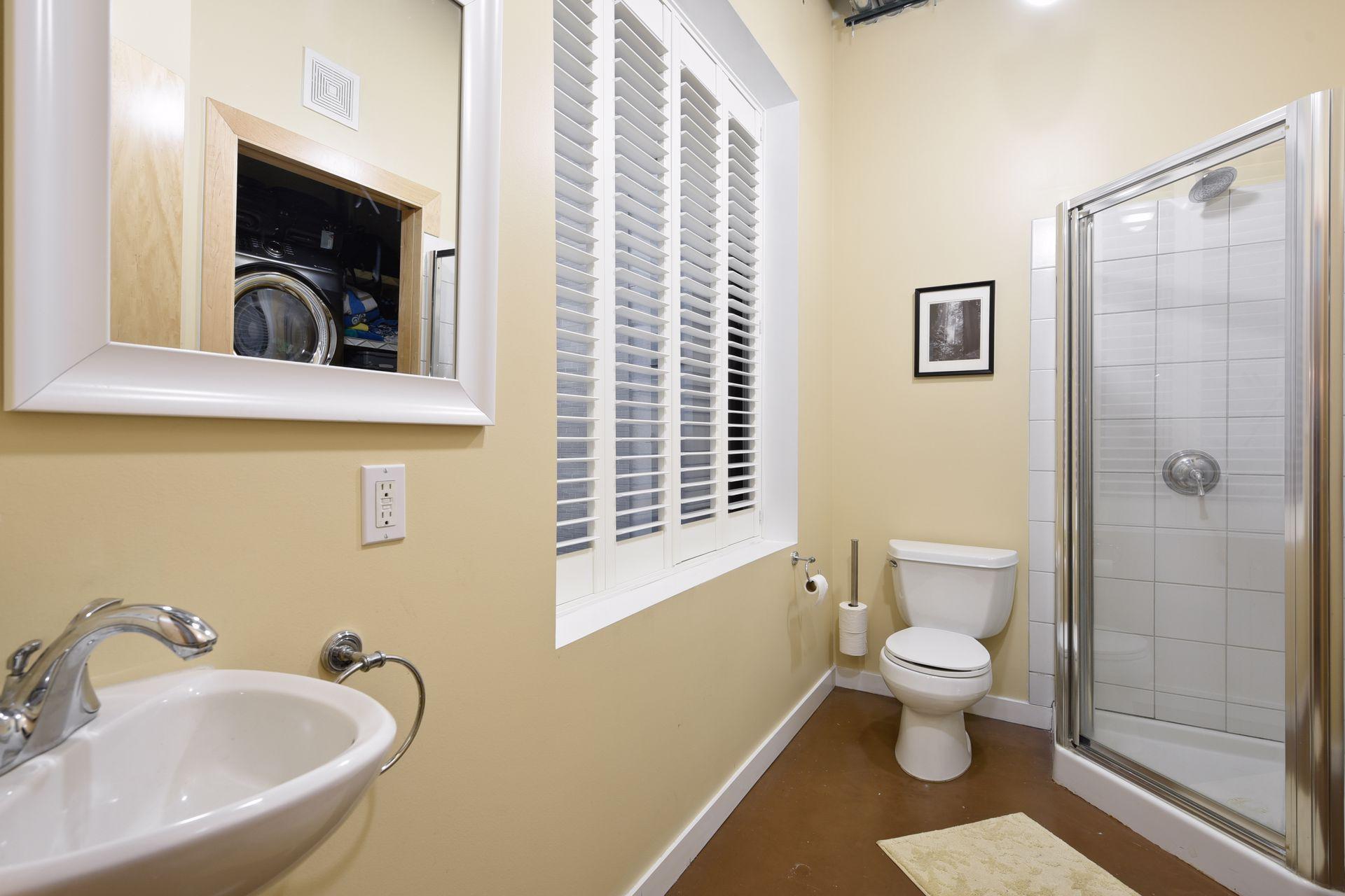 601 Marquette Avenue Unit: 604