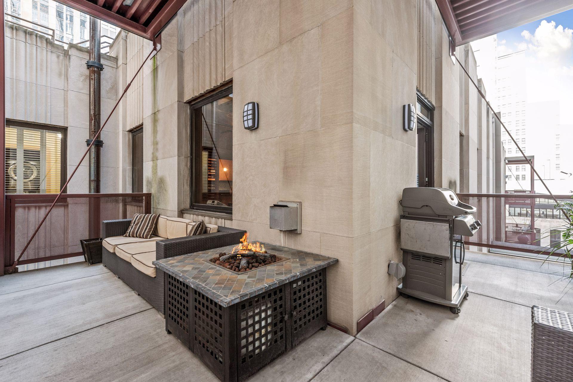 601 Marquette Avenue Unit: 604