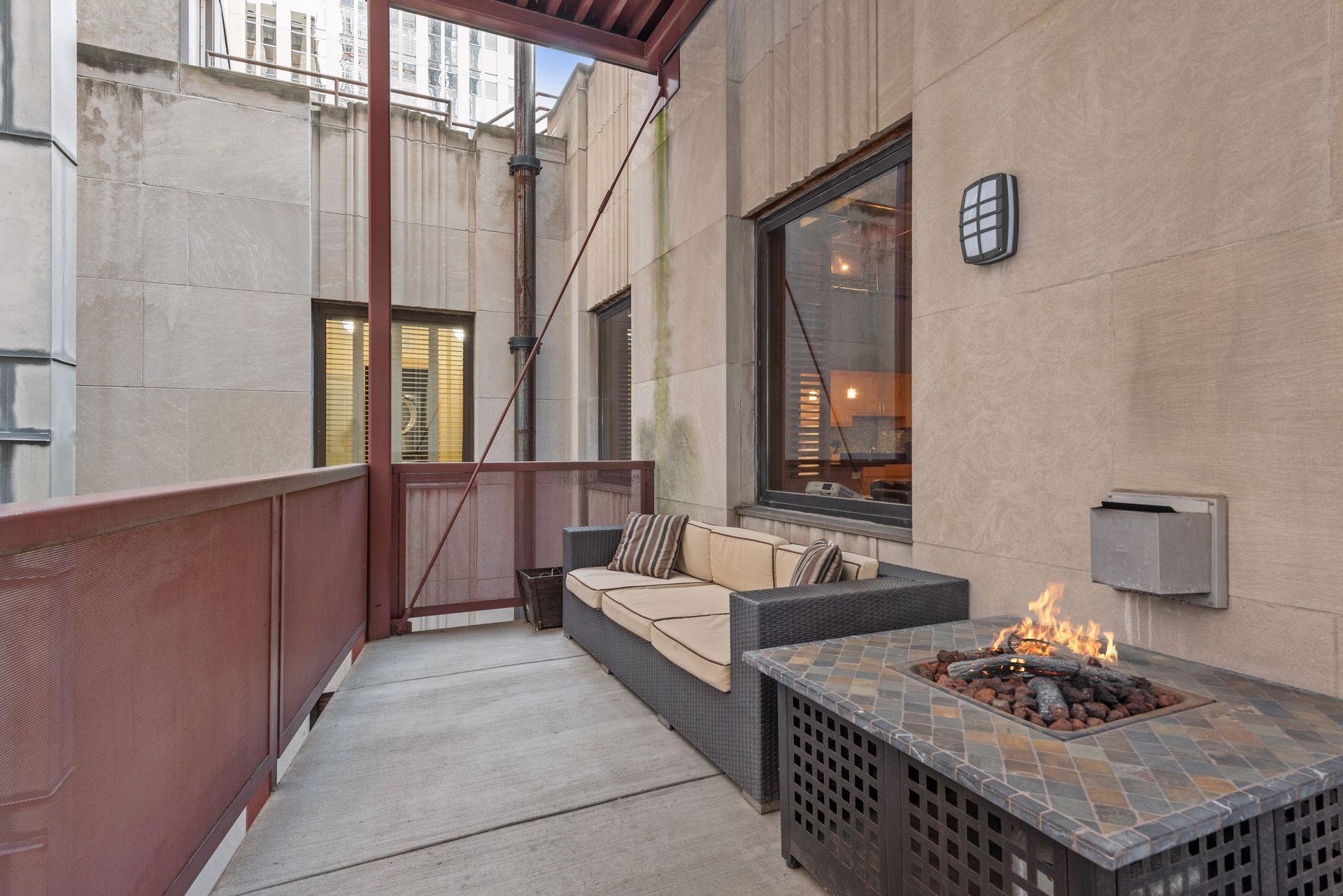 601 Marquette Avenue Unit: 604