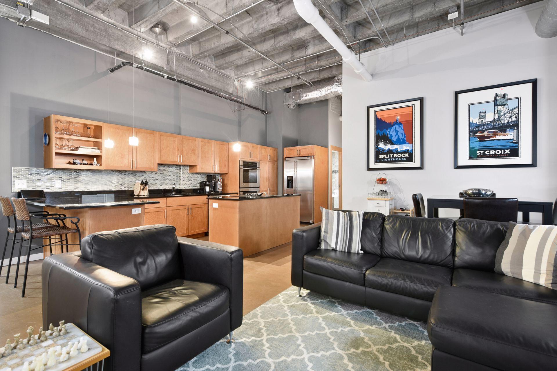 601 Marquette Avenue Unit: 604