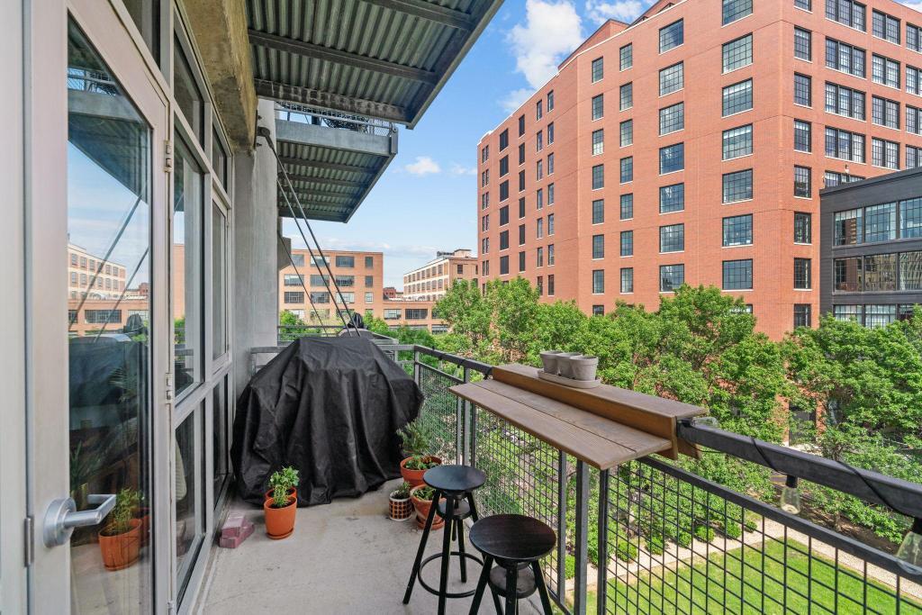 748 3rd St N Unit: 406