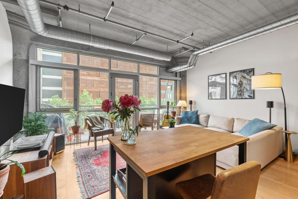 748 3rd St N Unit: 406