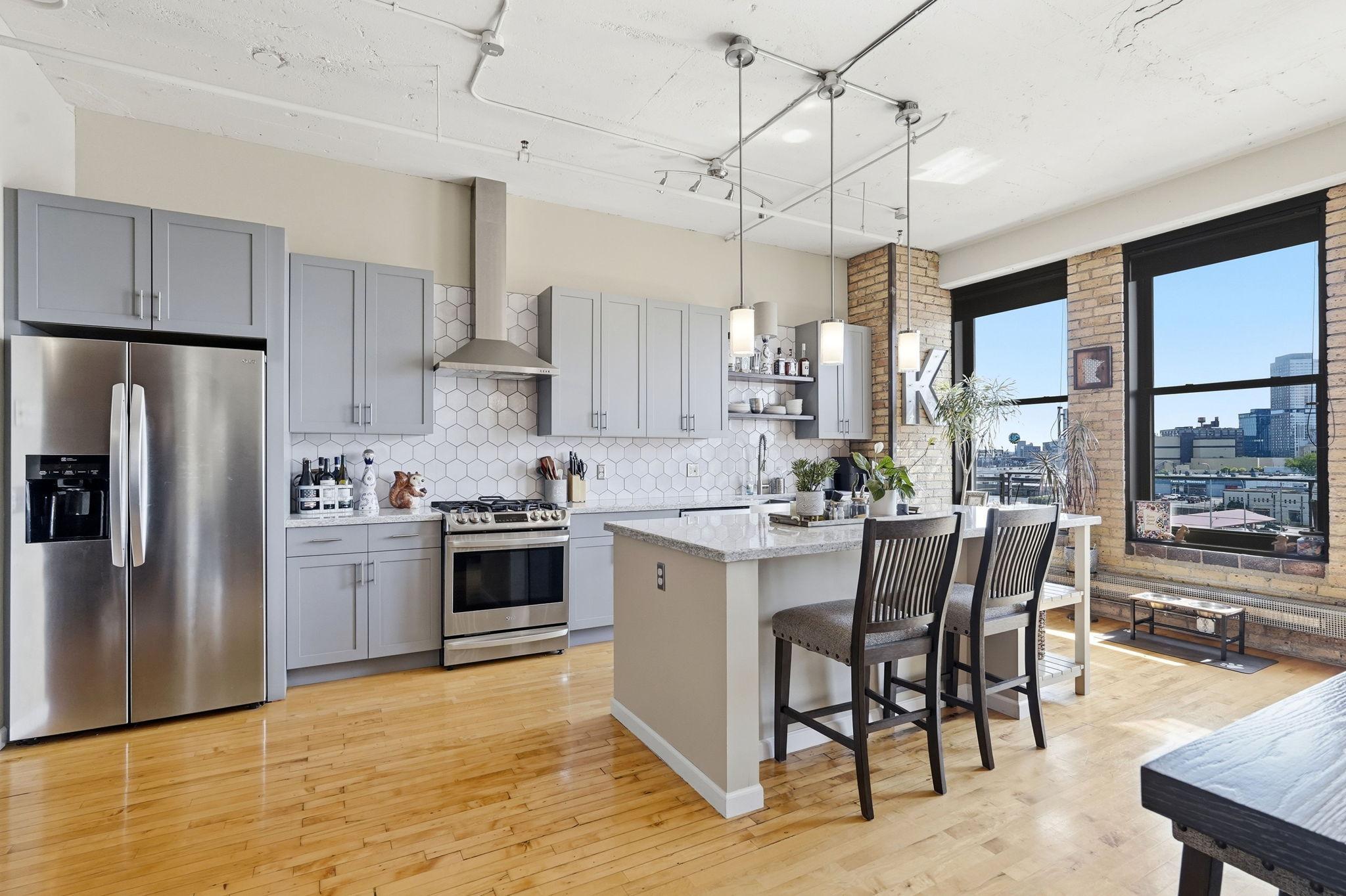 290 Market Street Unit: 611