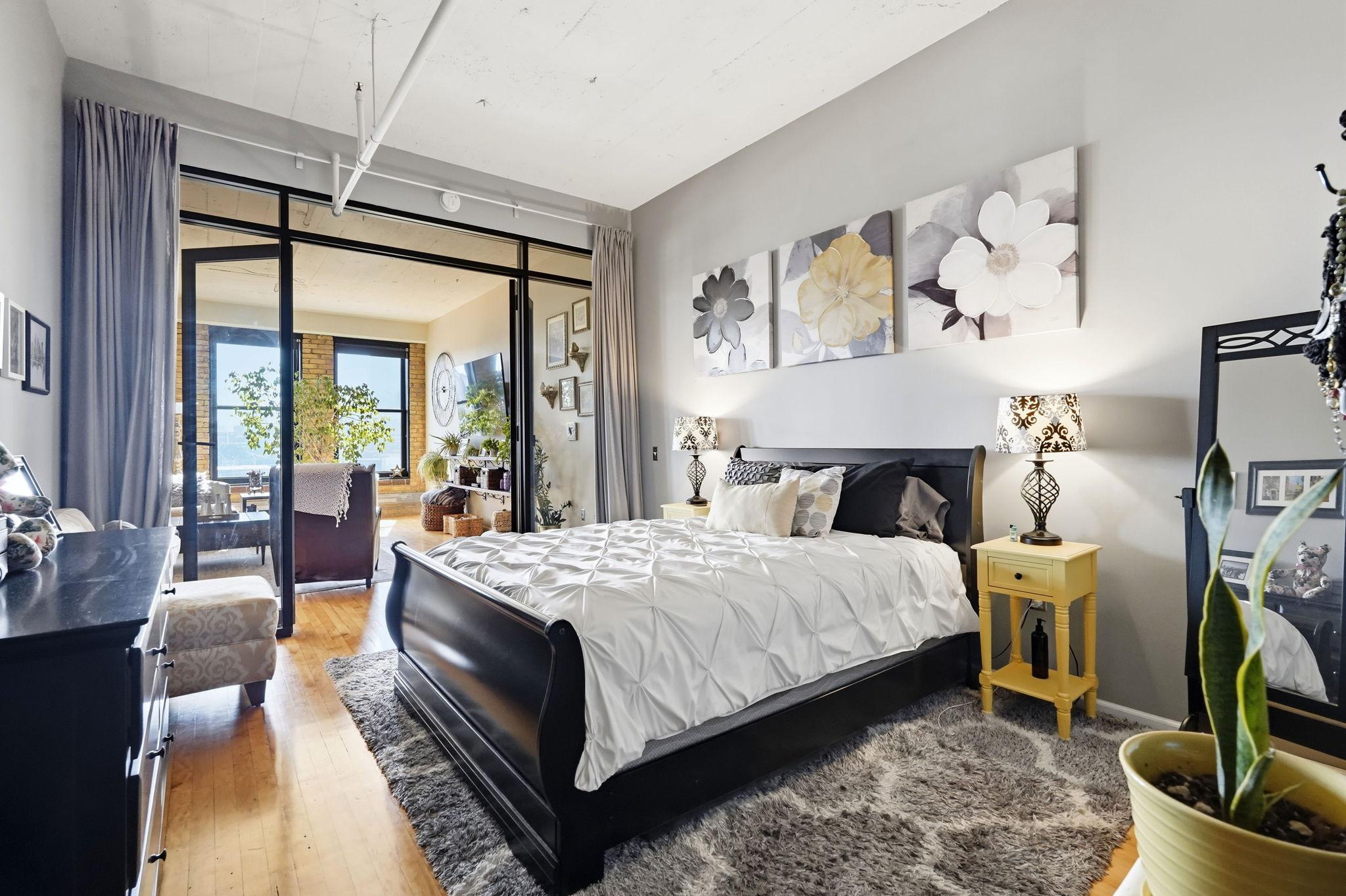 290 Market Street Unit: 611
