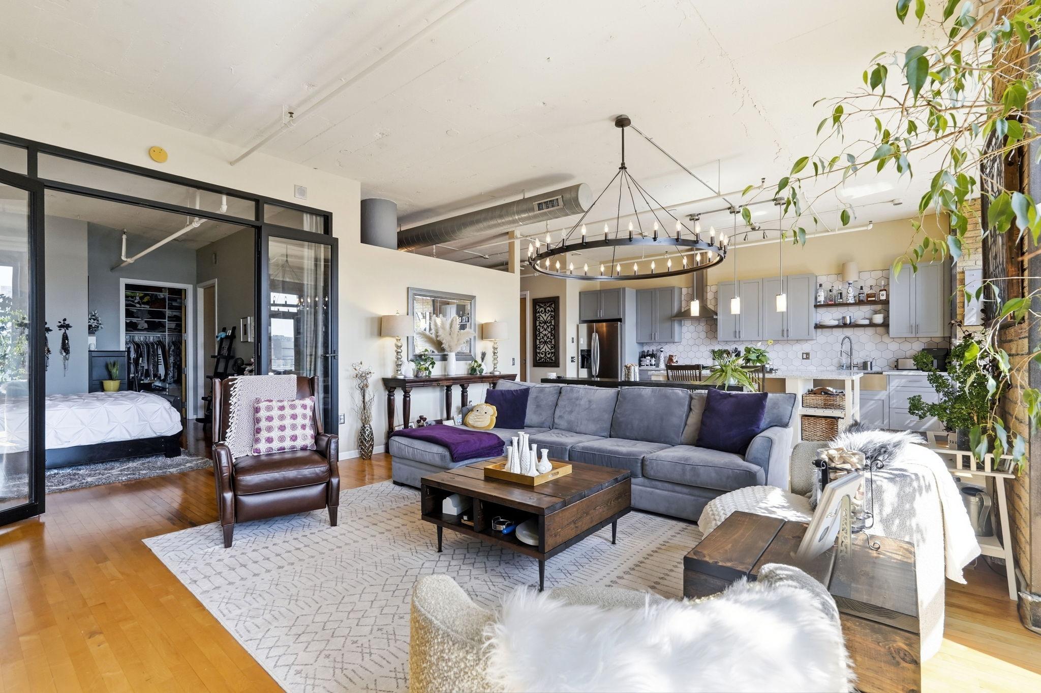 290 Market Street Unit: 611