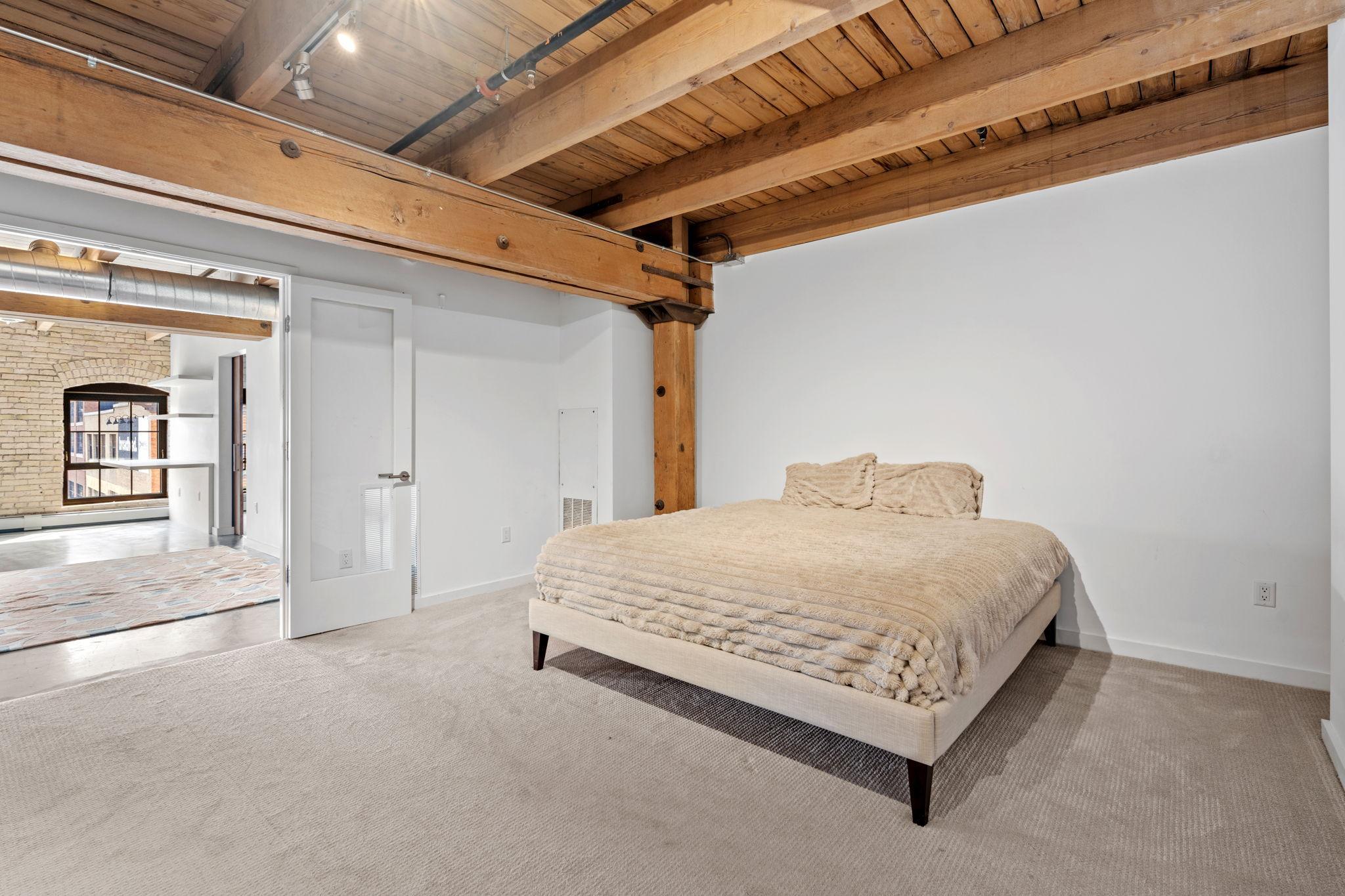 404 Washington Avenue N Unit: 506